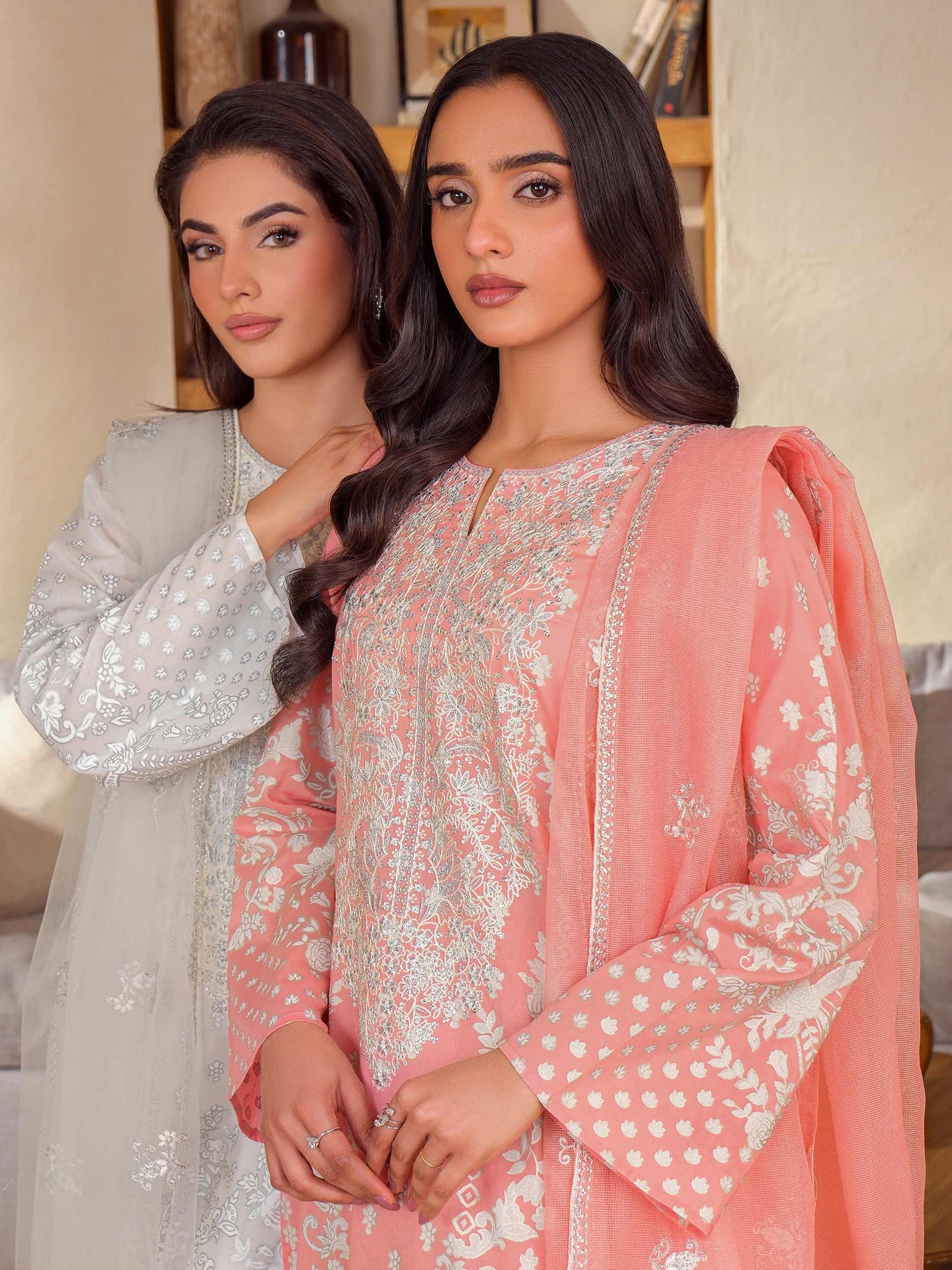 3 Piece Lawn Suit-Embroidered (Unstitched)