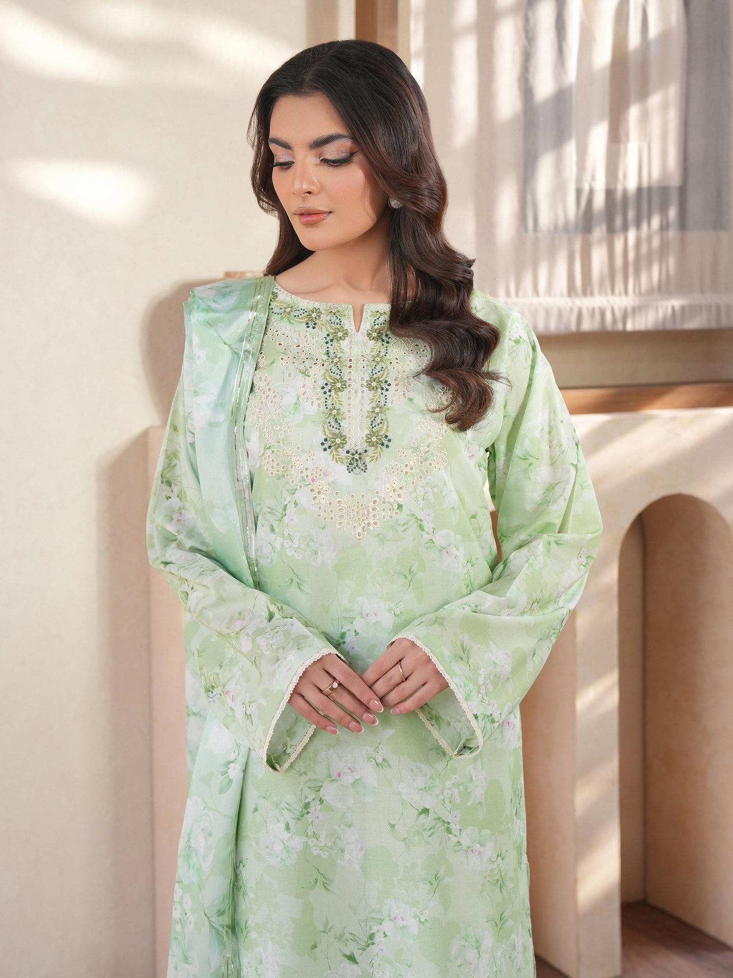 3 Piece Lawn Suit-Embroidered (Unstitched)