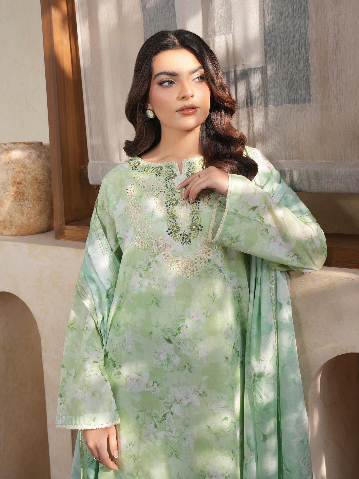 3 Piece Lawn Suit-Embroidered (Unstitched)