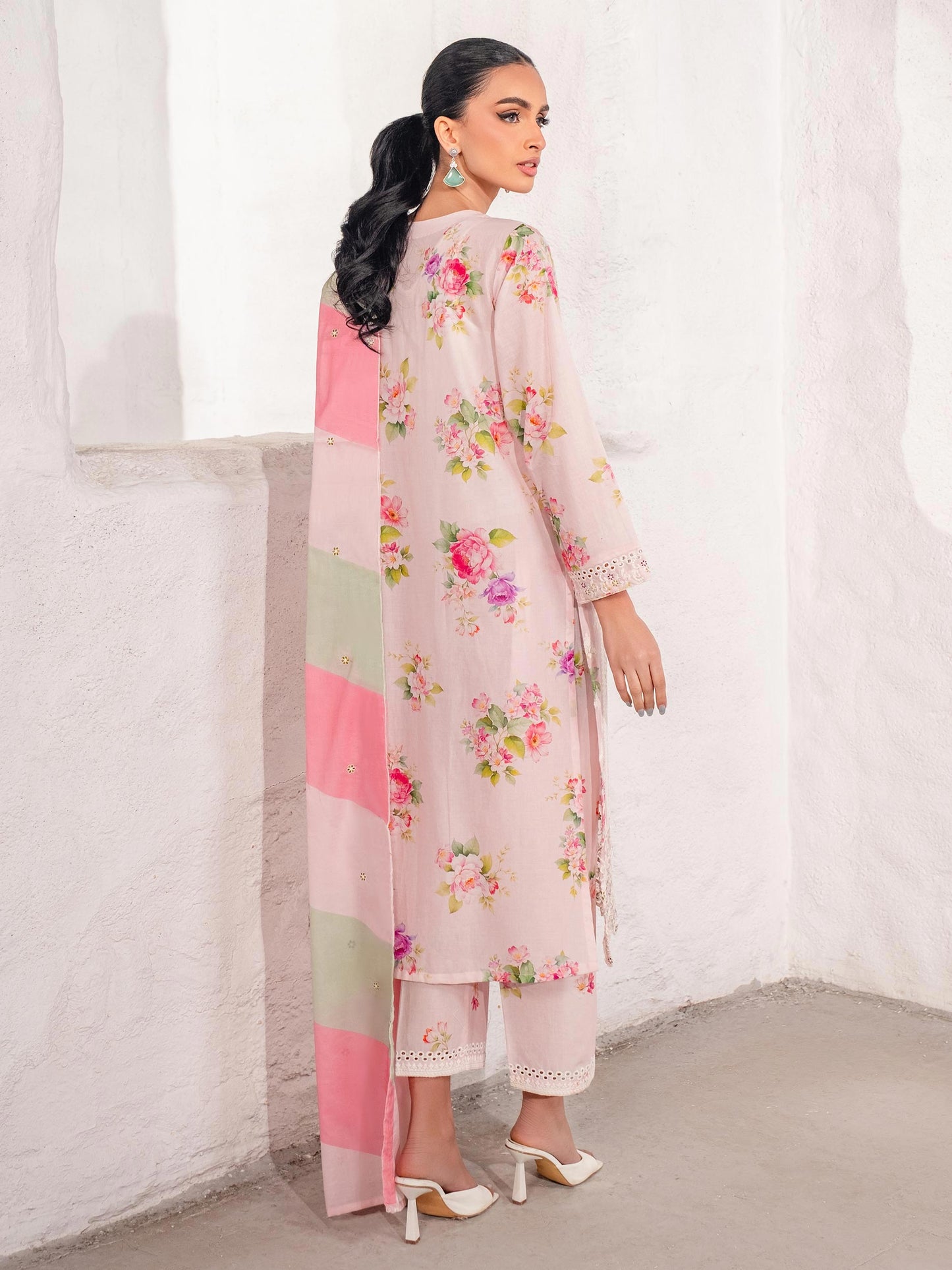 3 Piece Lawn Suit-Embroidered (Unstitched)