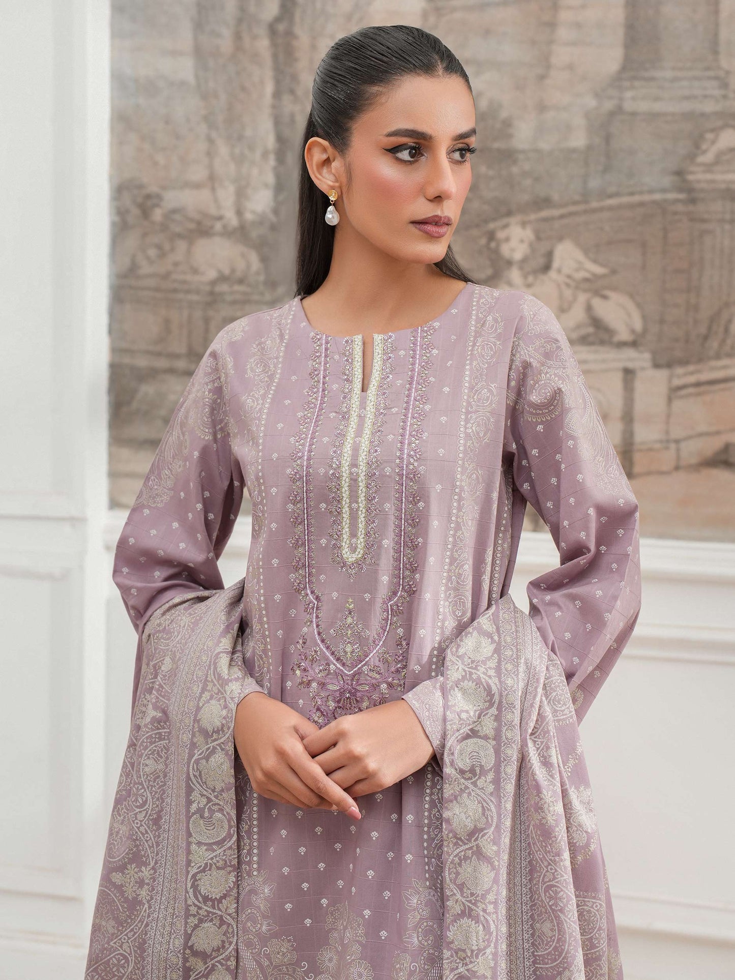 3 Piece Lawn Suit Embroidered (Unstitched)