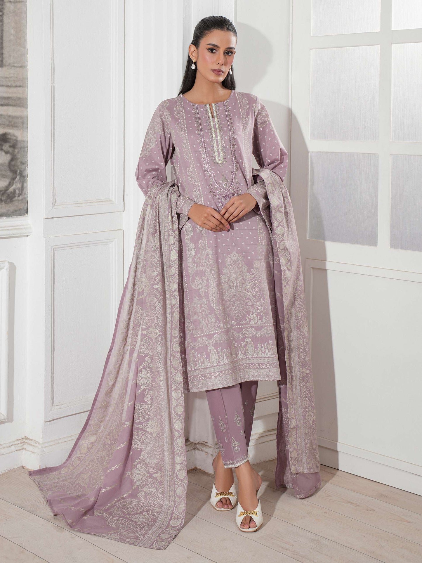 3 Piece Lawn Suit Embroidered (Unstitched)