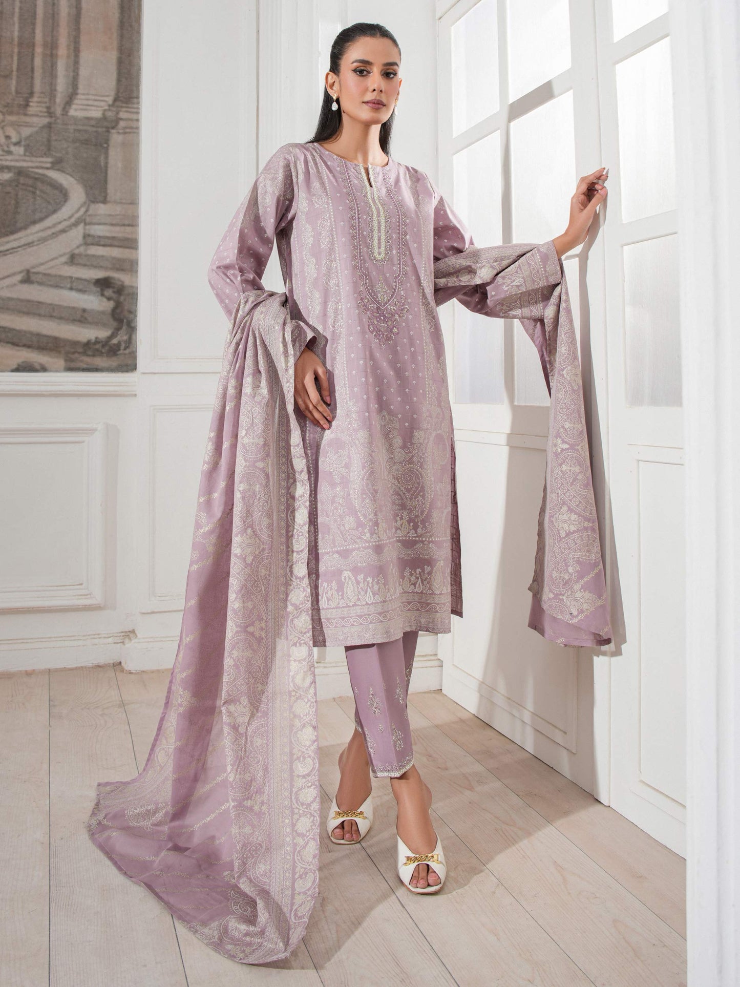 3 Piece Lawn Suit Embroidered (Unstitched)