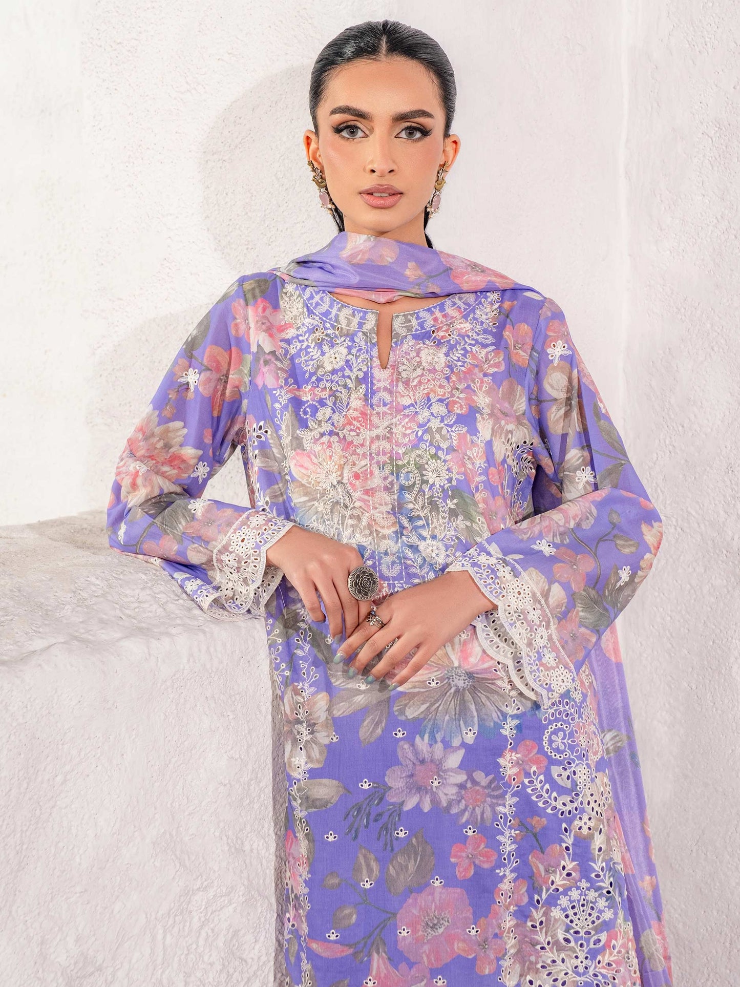 3 Piece Lawn Suit-Embroidered (Unstitched)
