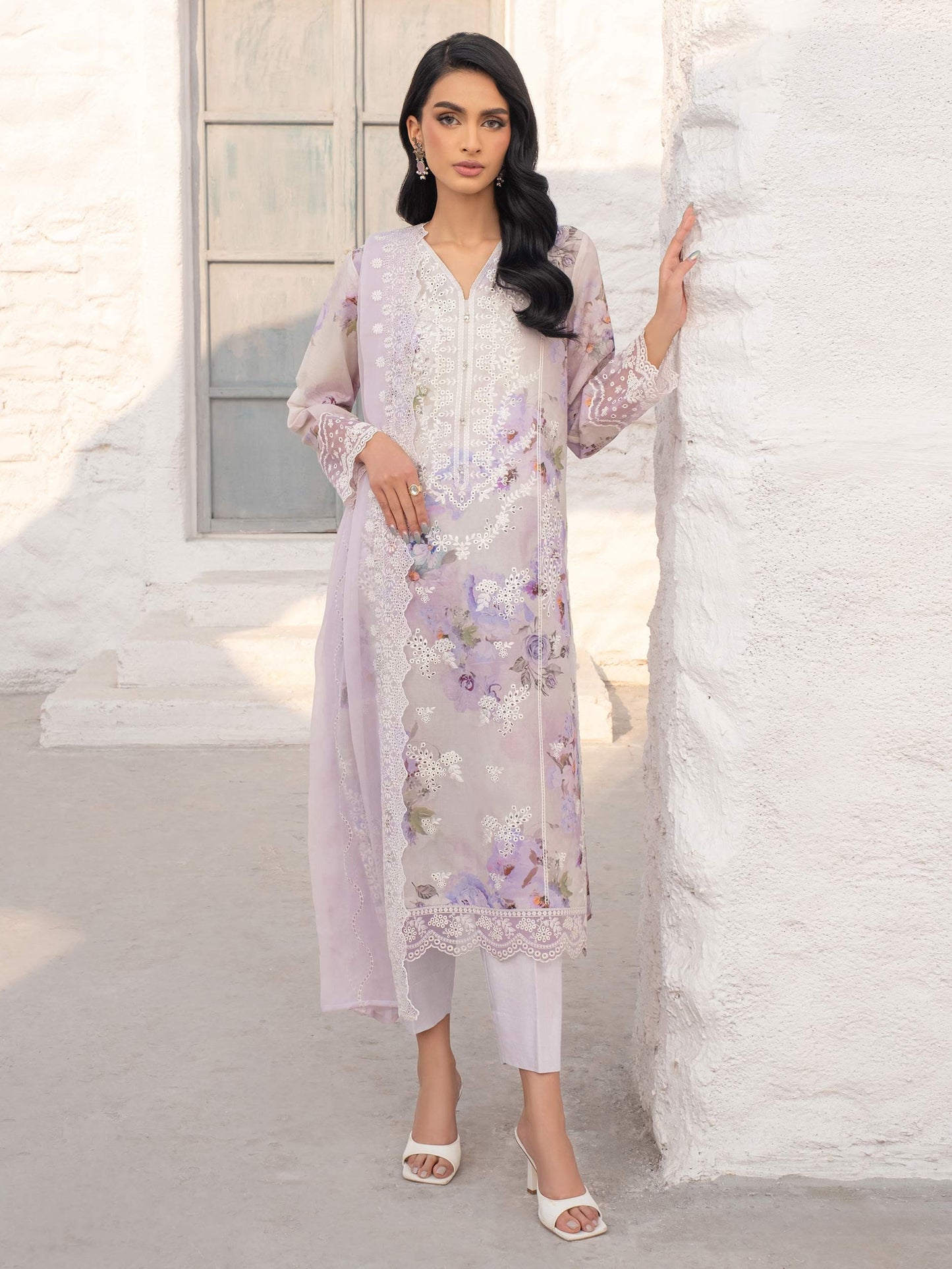 3 Piece Lawn Suit-Embroidered (Unstitched)