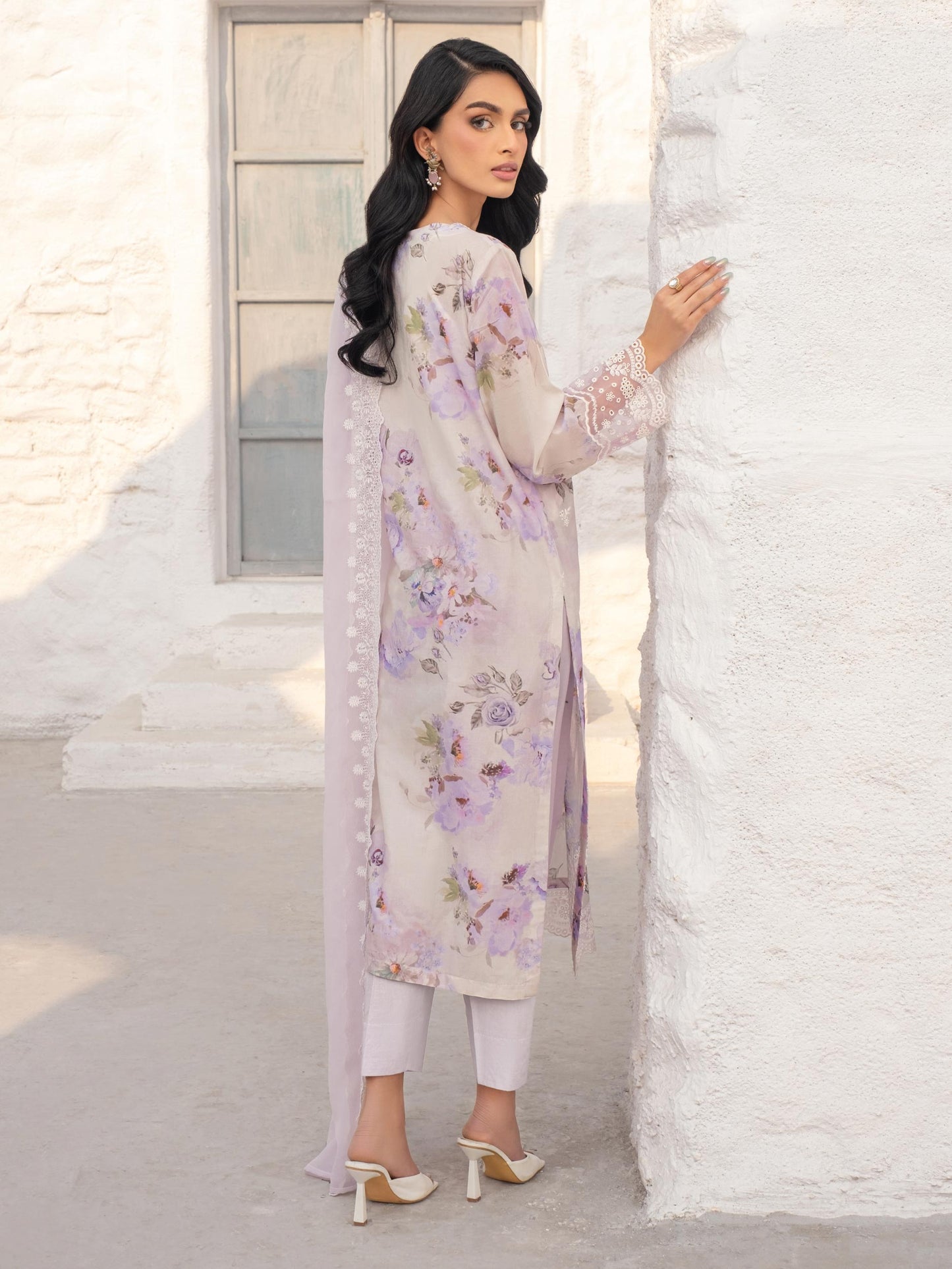 3 Piece Lawn Suit-Embroidered (Unstitched)