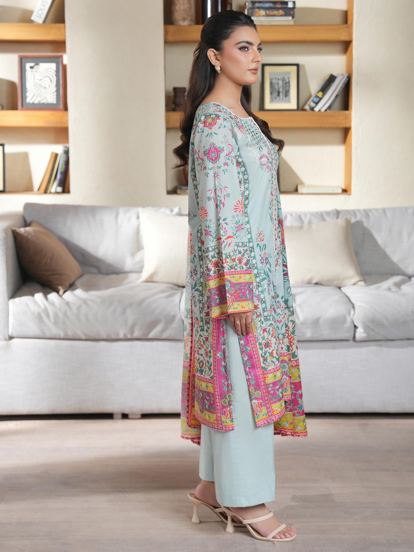 3 Piece Lawn Suit-Embroidered (Unstitched)