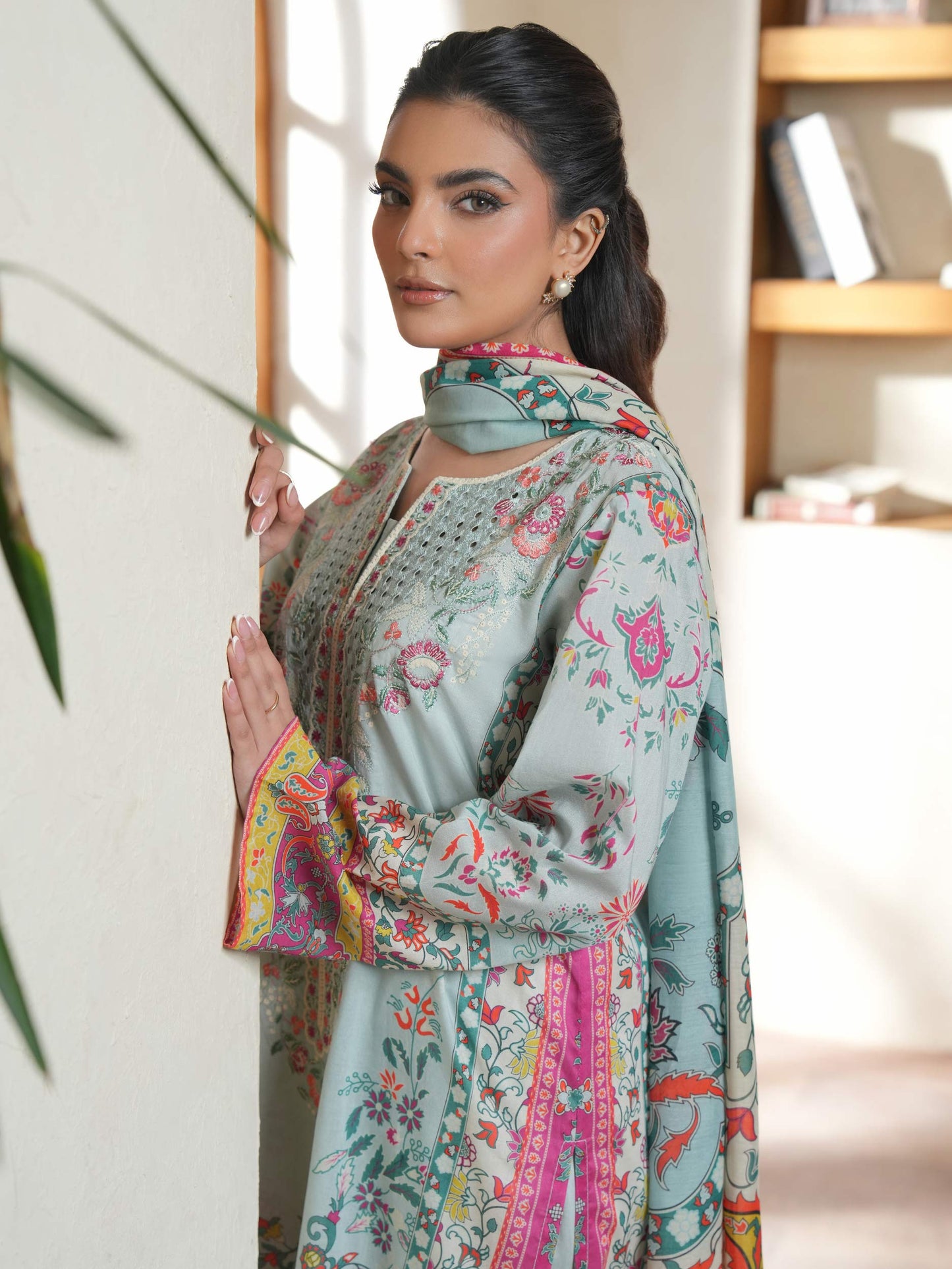 3 Piece Lawn Suit-Embroidered (Unstitched)