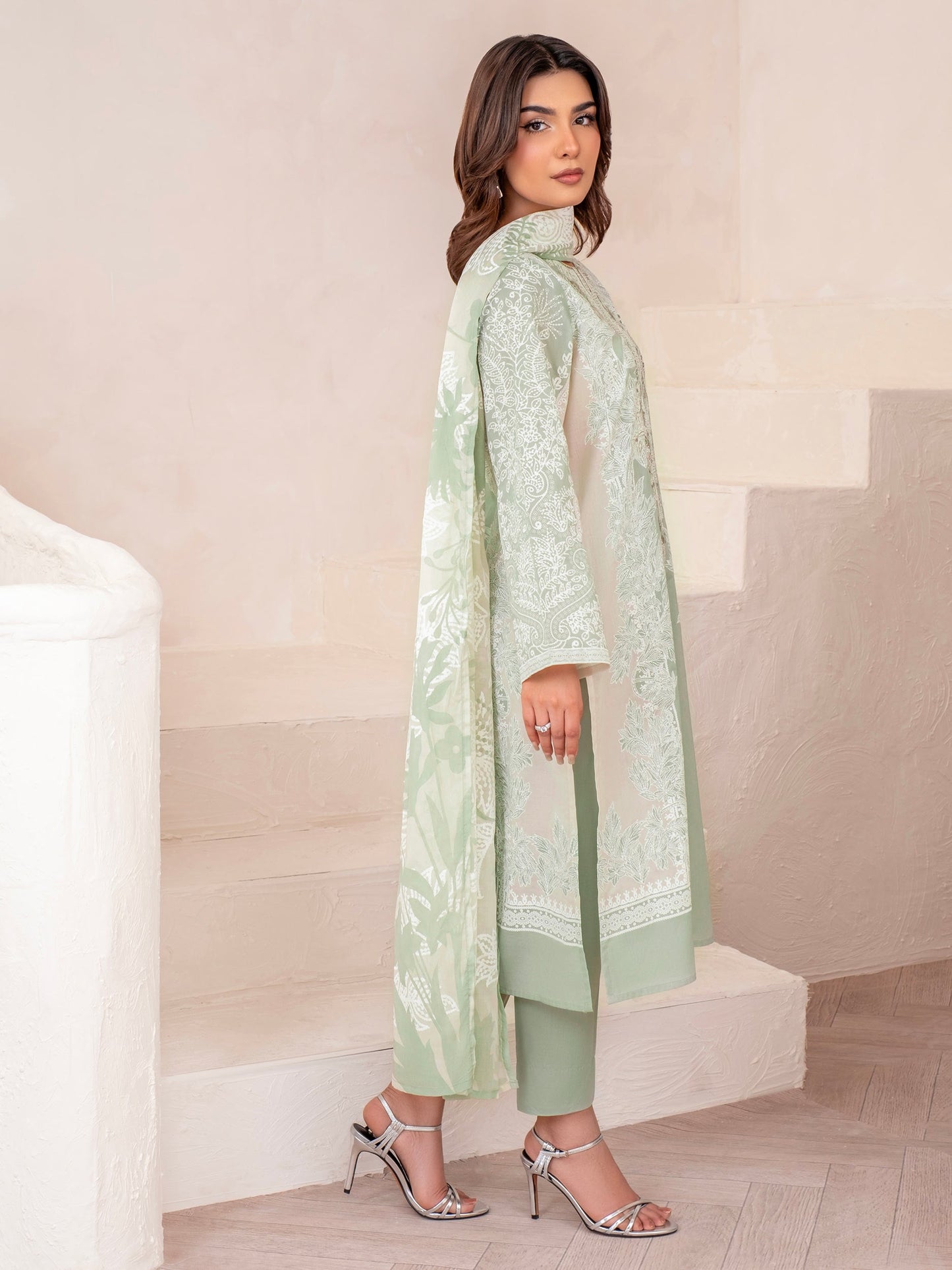 3 Piece Lawn Suit-Embroidered (Unstitched)