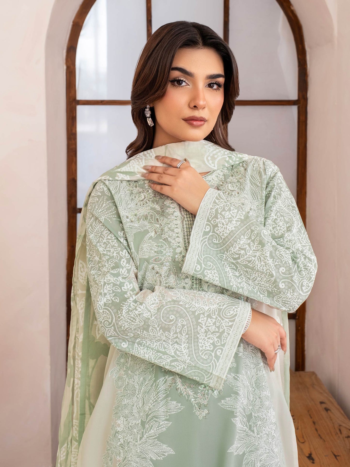 3 Piece Lawn Suit-Embroidered (Unstitched)