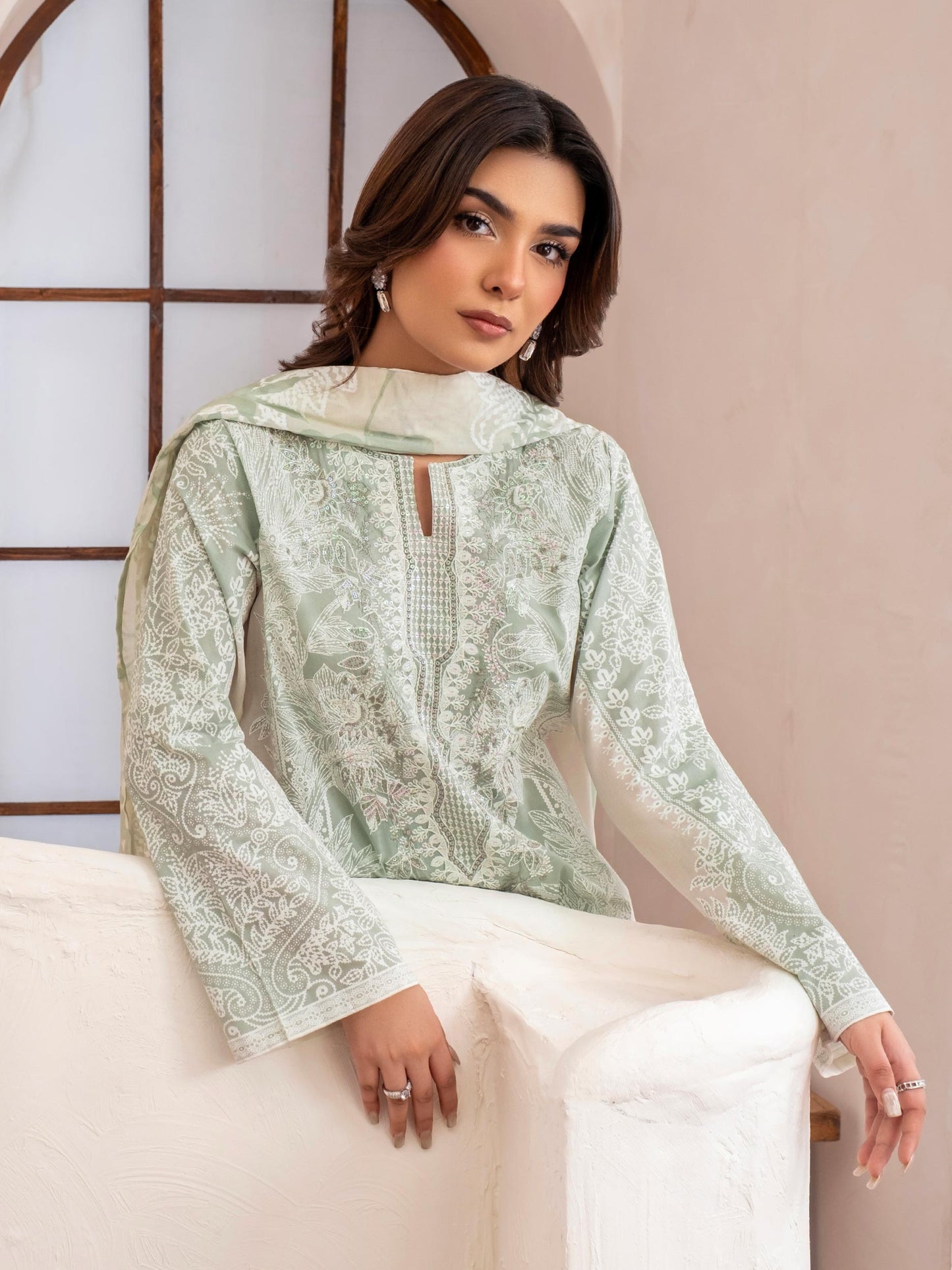 3 Piece Lawn Suit-Embroidered (Unstitched)