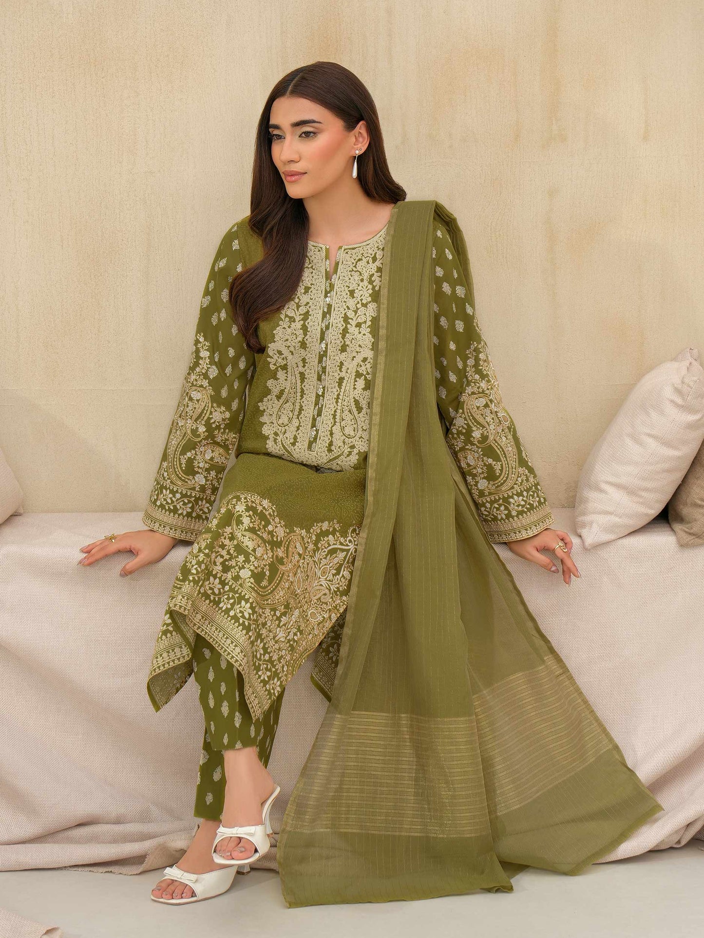 3 Piece Lawn Suit-Embroidered (Unstitched)