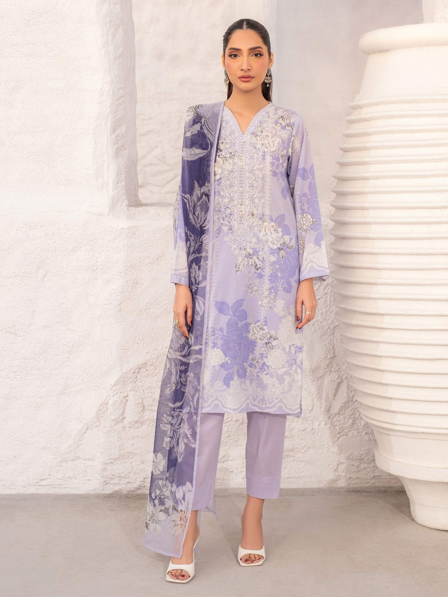 3 Piece Lawn Suit-Embroidered (Unstitched)