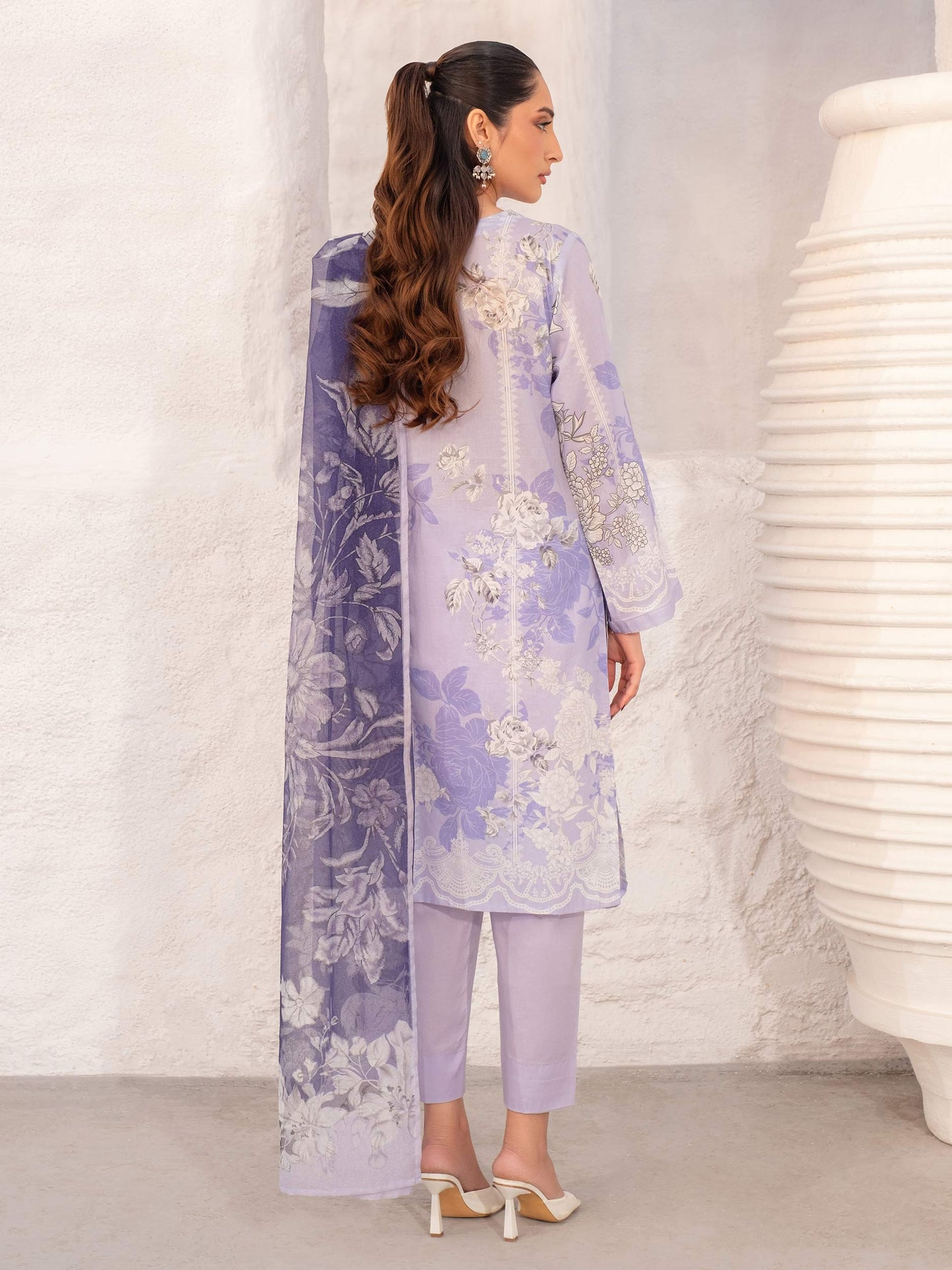 3 Piece Lawn Suit-Embroidered (Unstitched)