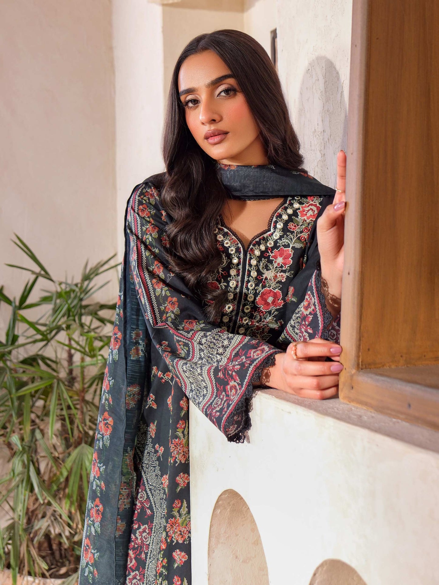 3 Piece Lawn Suit-Embroidered (Unstitched)