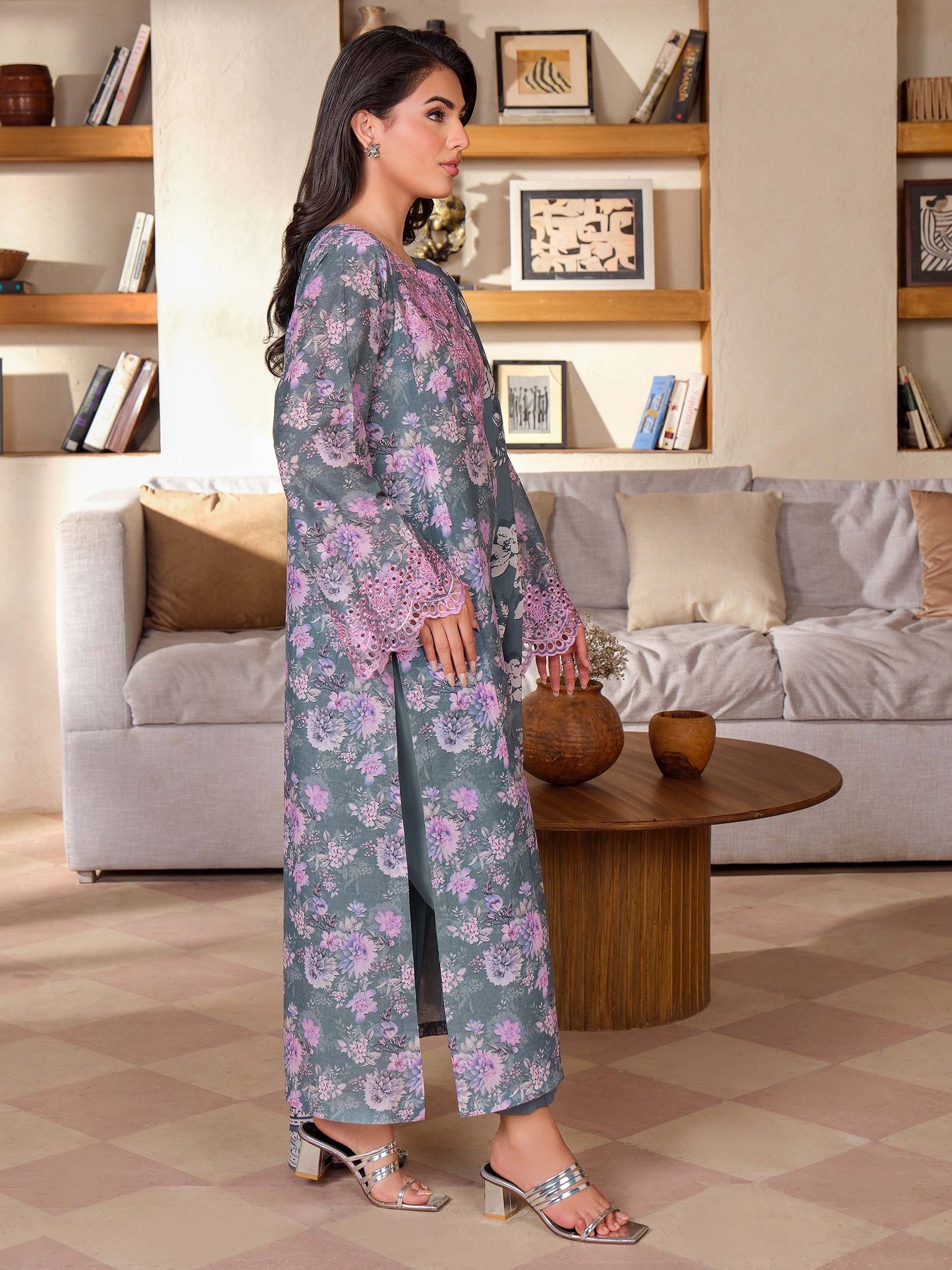 3 Piece Lawn Suit-Embroidered (Unstitched)