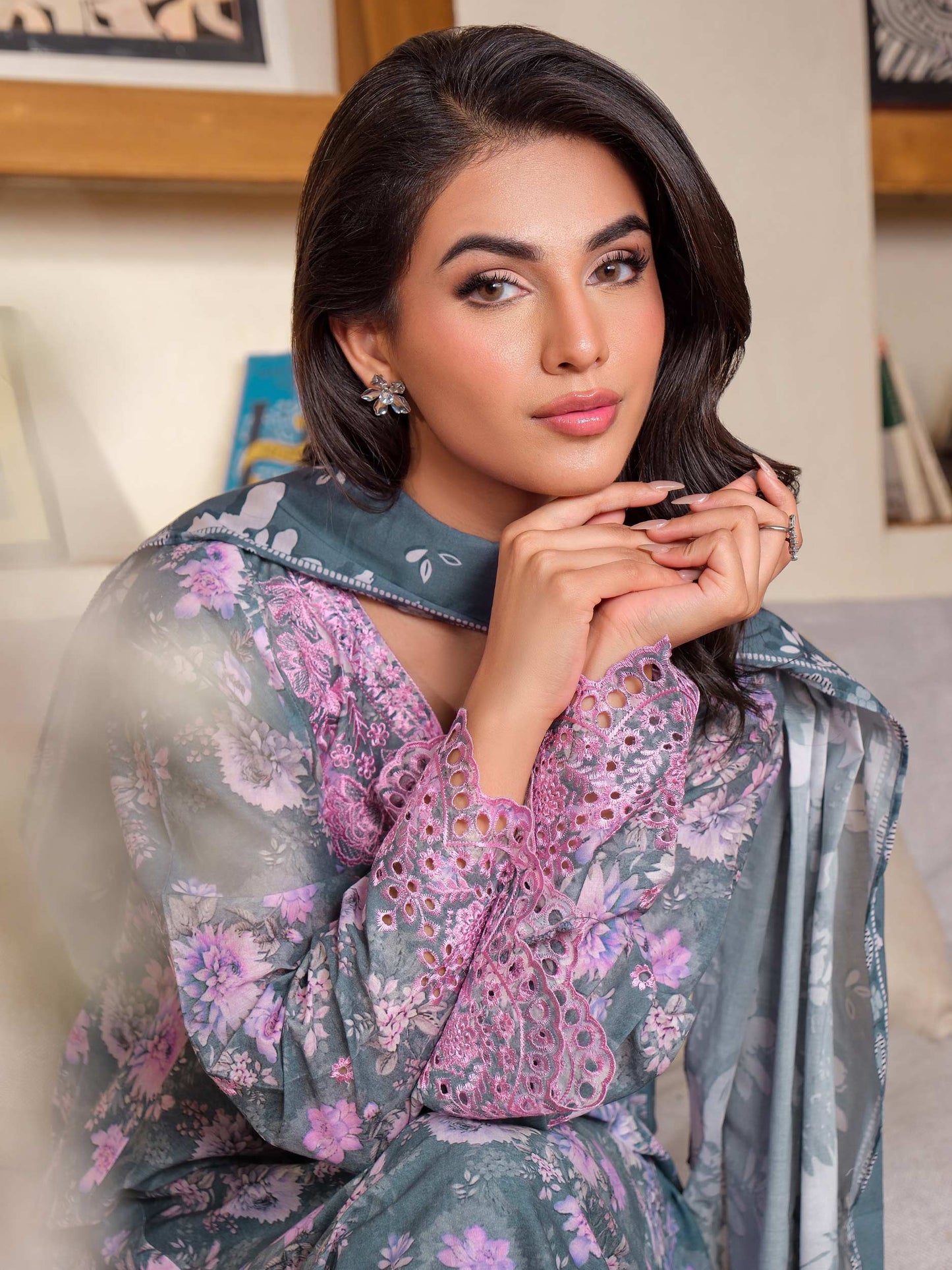 3 Piece Lawn Suit-Embroidered (Unstitched)