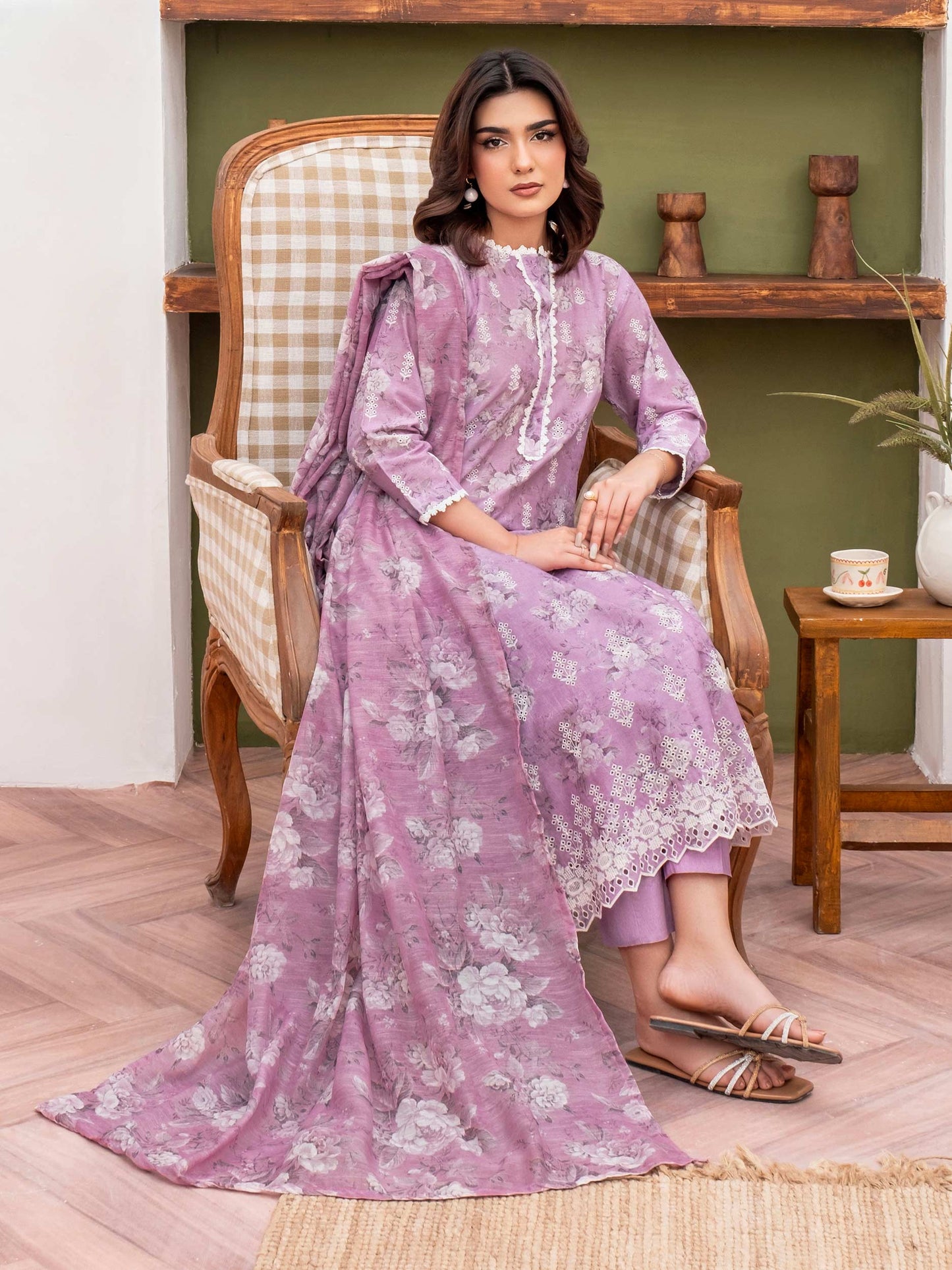 3 Piece Lawn Suit-Embroidered (Unstitched)
