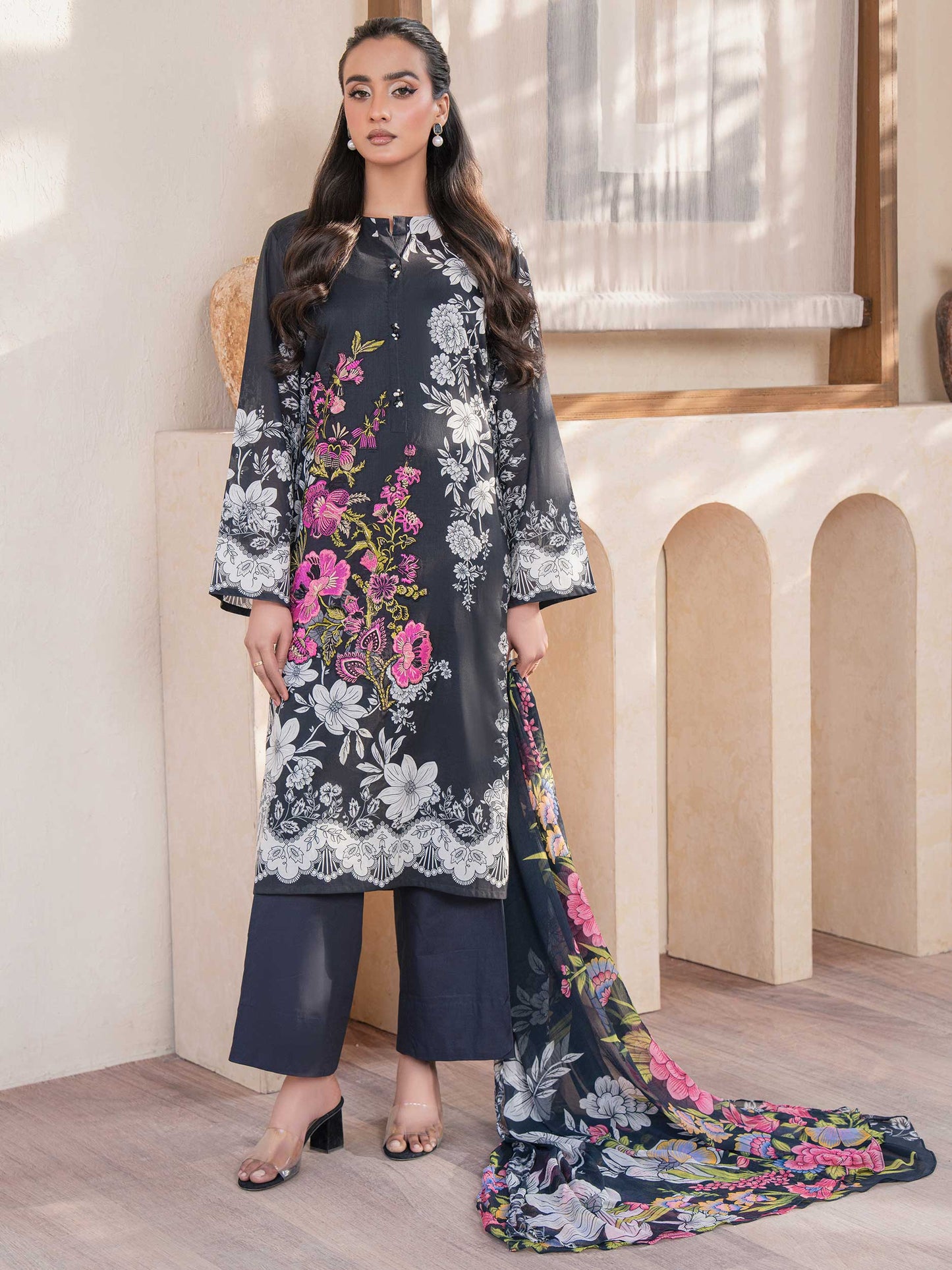 3 Piece Lawn Suit-Embroidered (Unstitched)