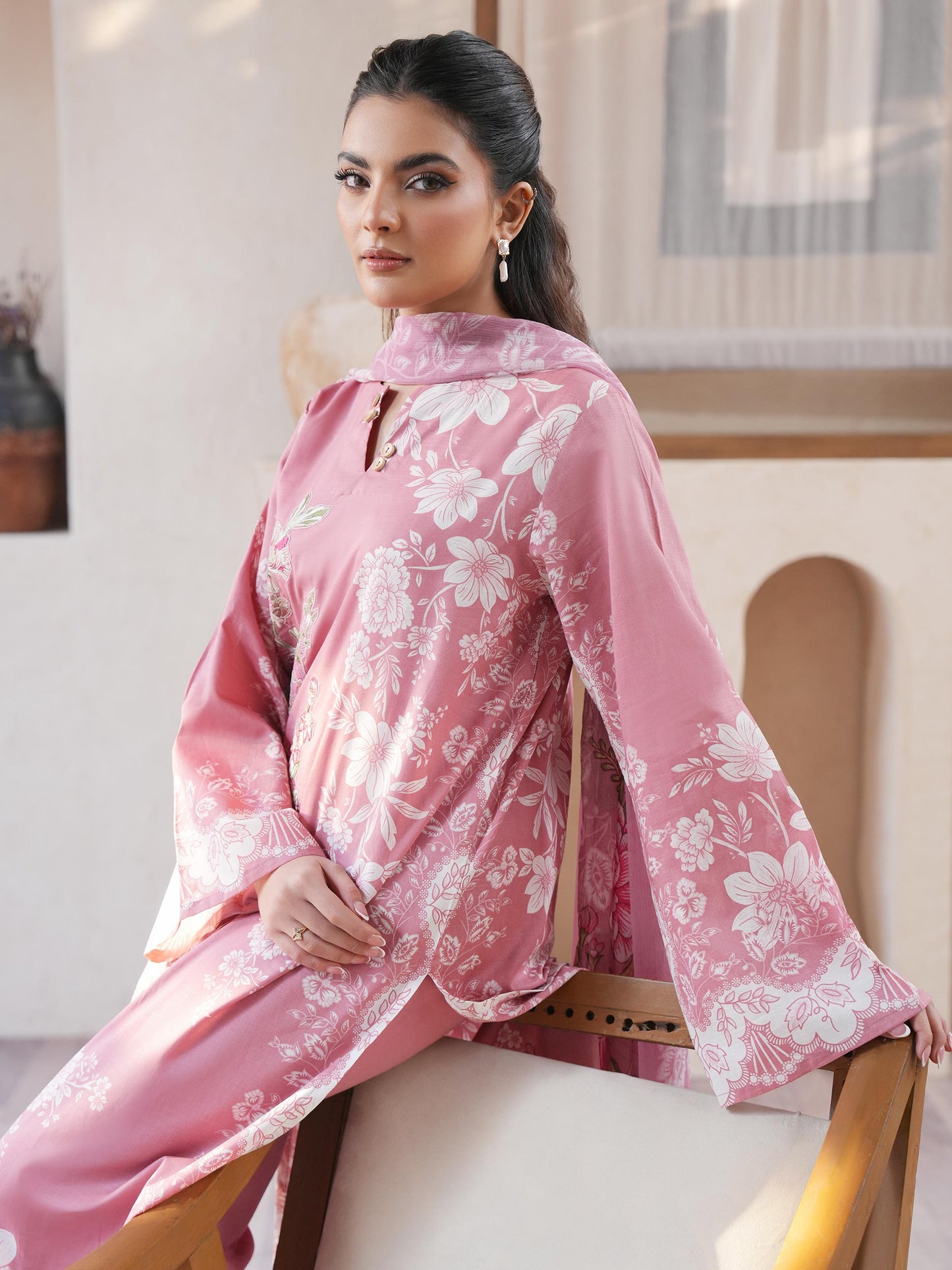 3 Piece Lawn Suit-Embroidered (Unstitched)