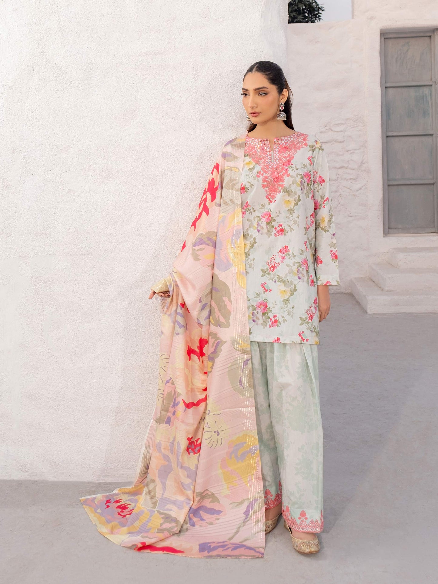 3 Piece Lawn Suit-Embroidered (Unstitched)