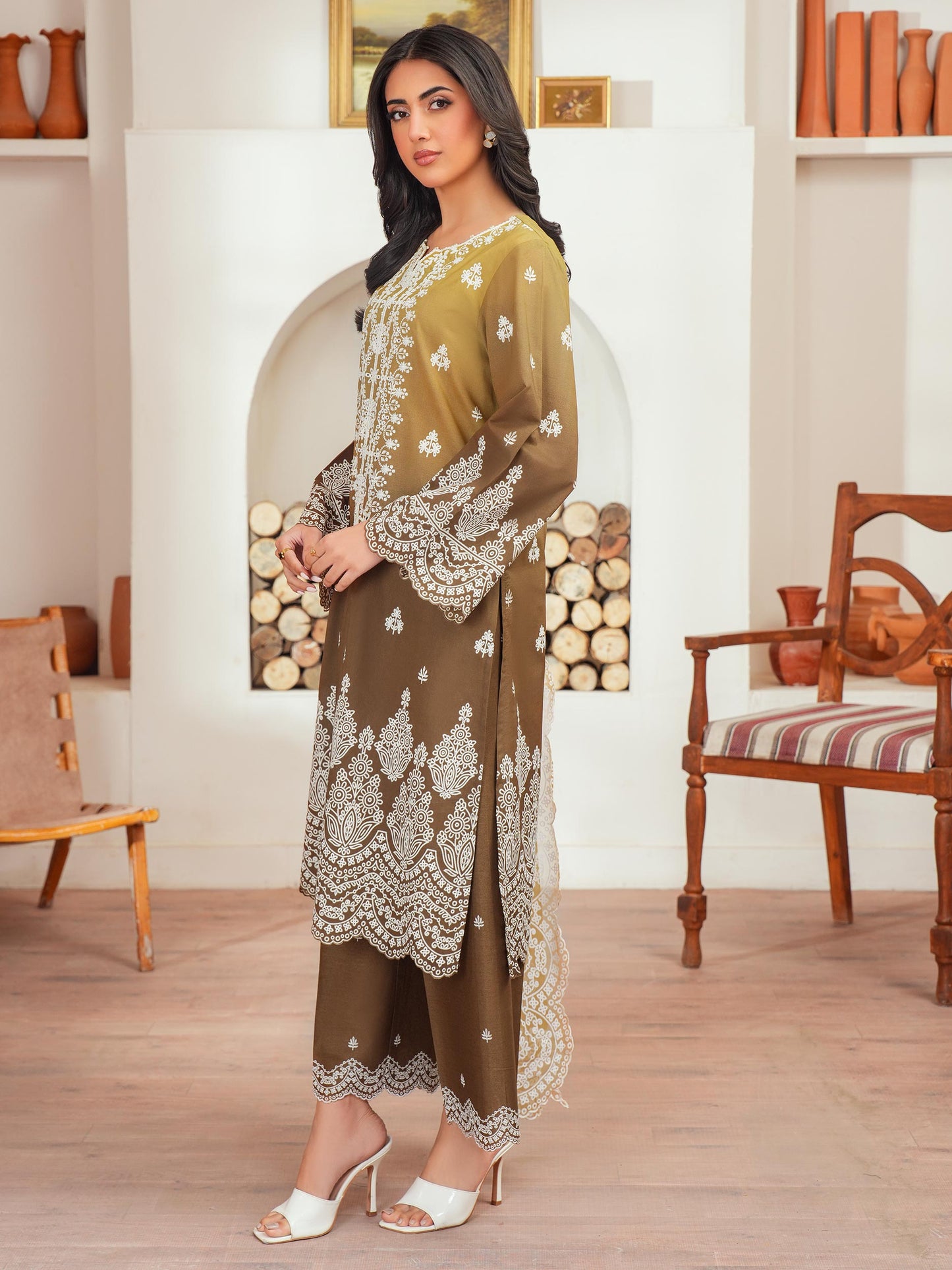 3 Piece Lawn Suit-Embroidered (Unstitched)