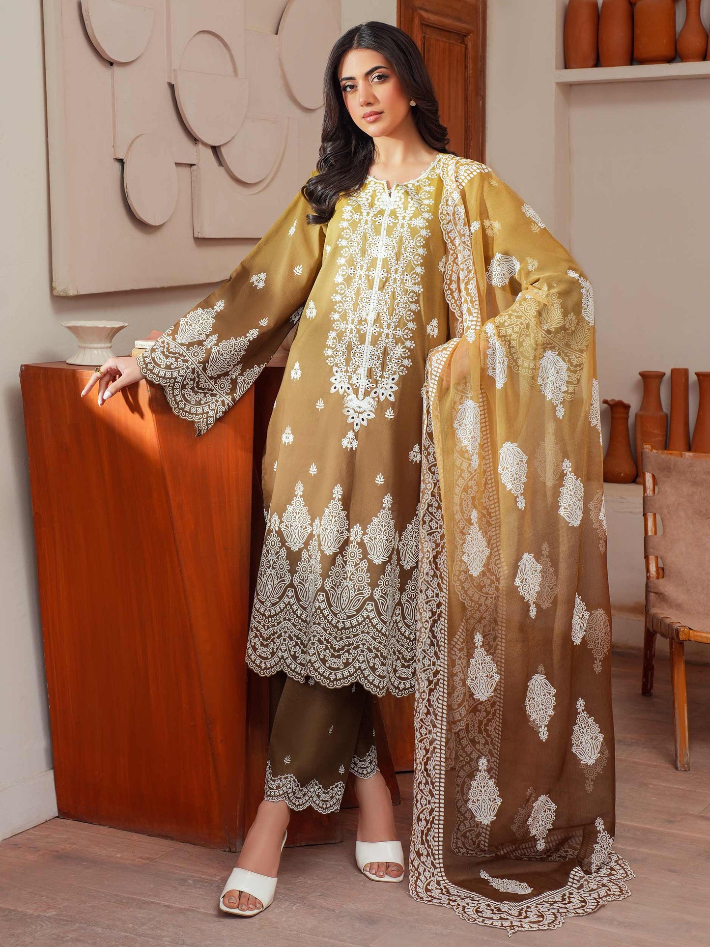 3 Piece Lawn Suit-Embroidered (Unstitched)