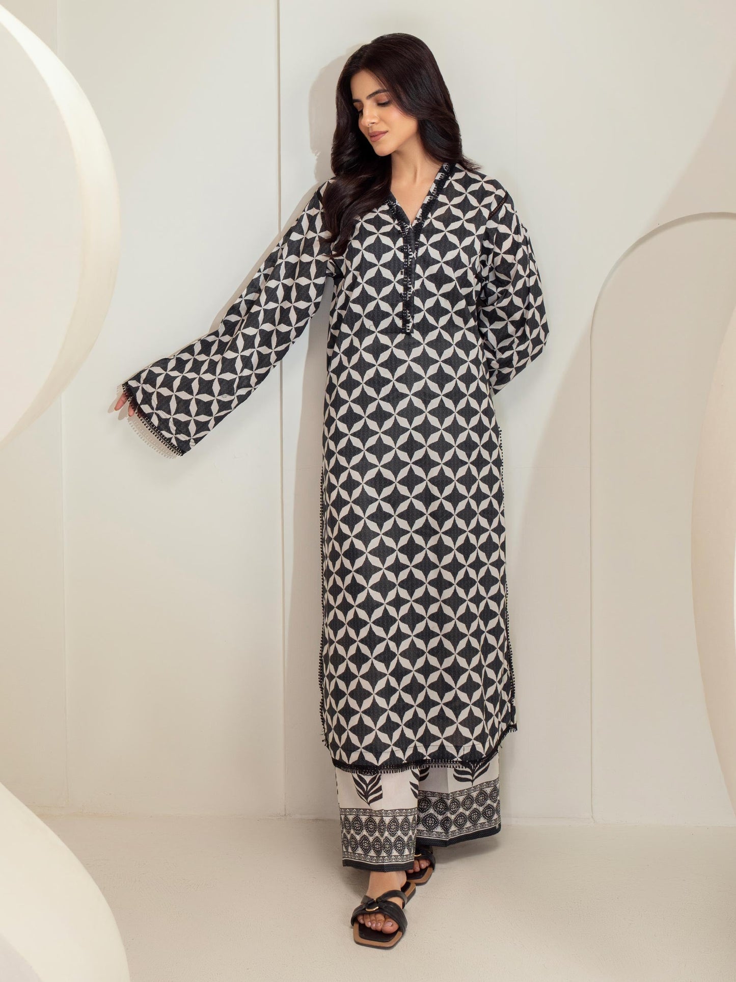 2 Piece Lawn Suit-Printed (Unstitched)