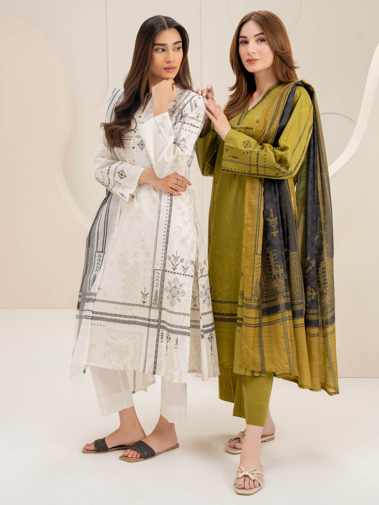 3 Piece Lawn Suit-Paste Print (Unstitched)