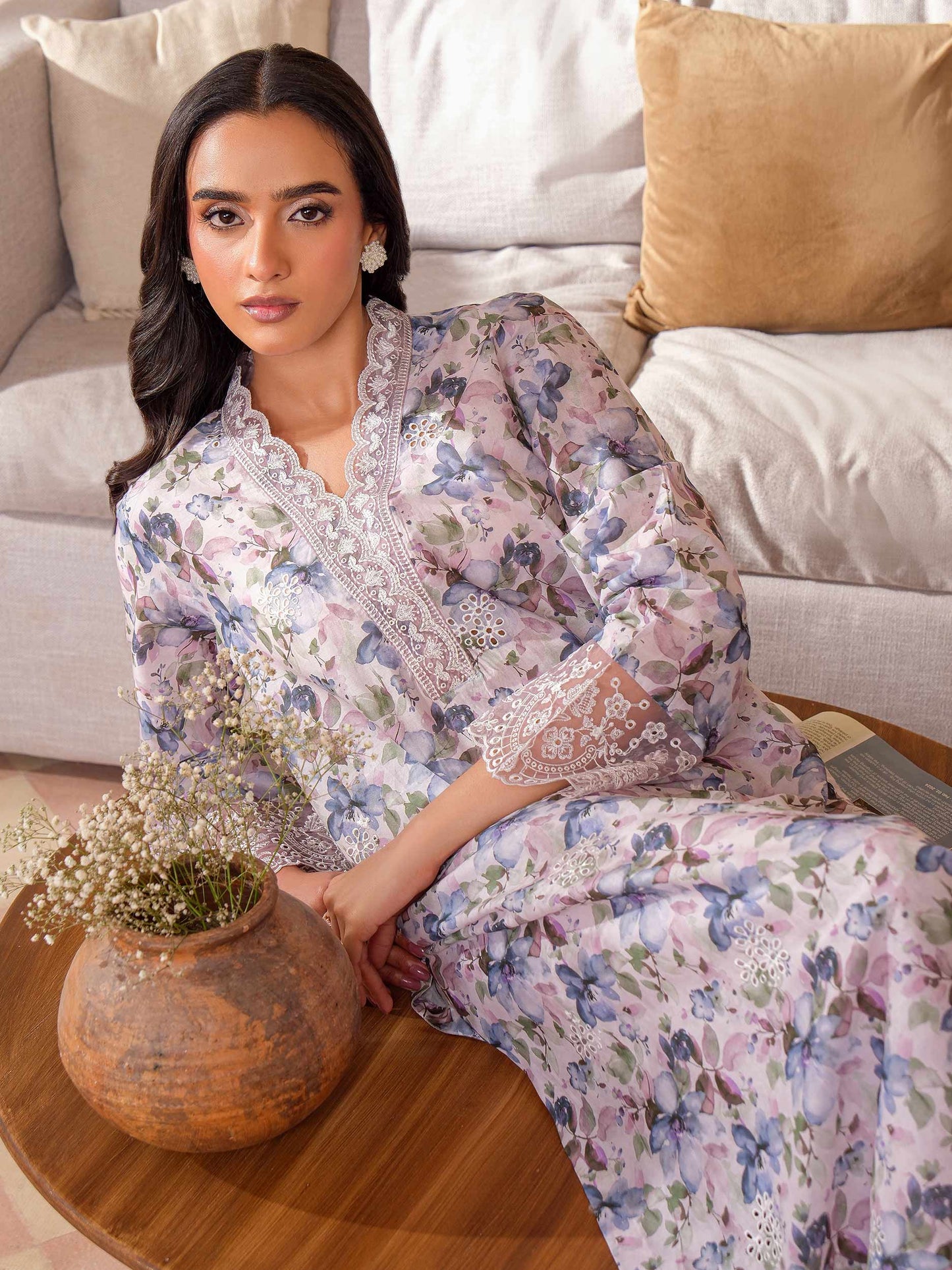 2 Piece Lawn Suit-Embroidered (Unstitched)