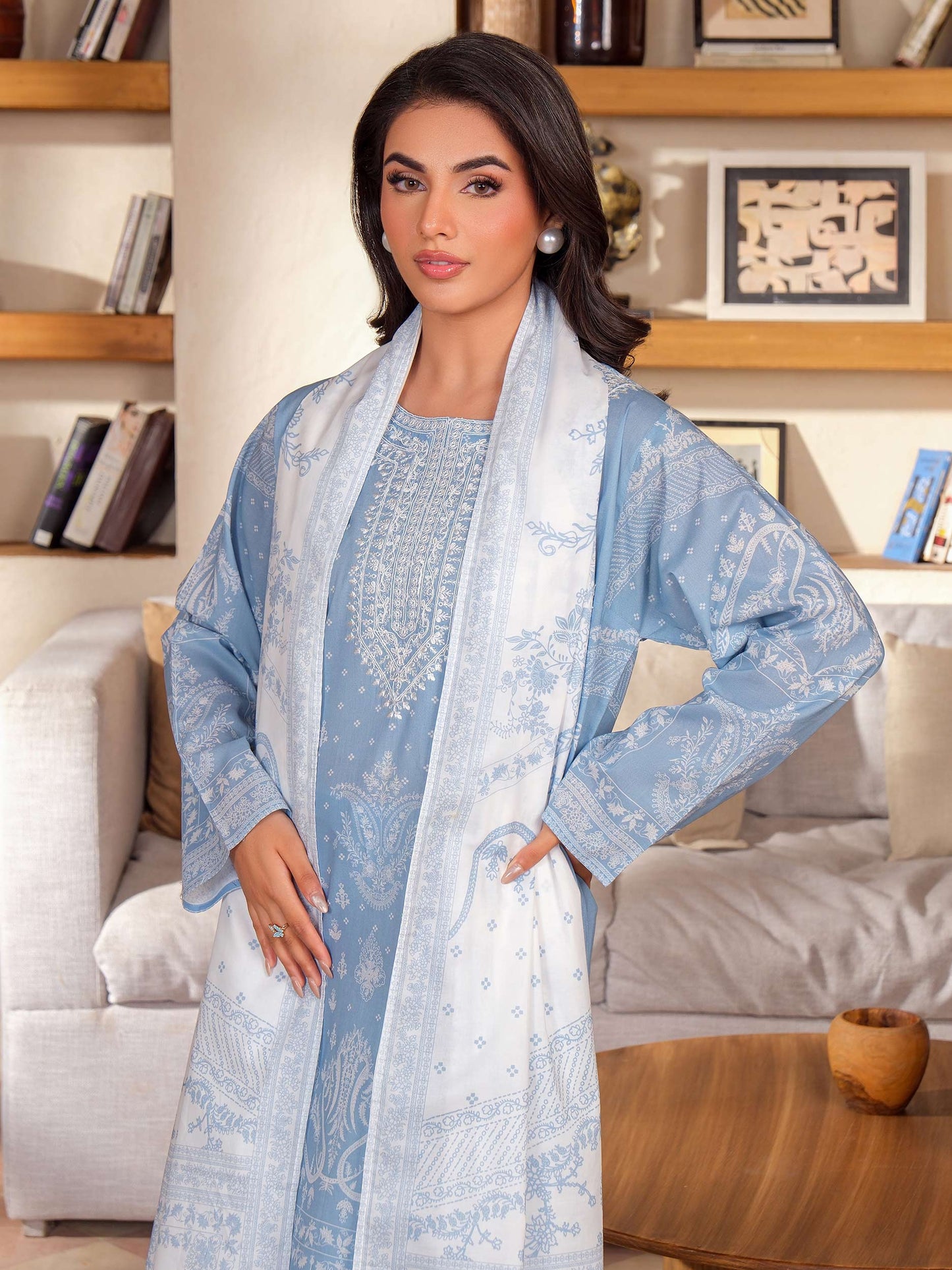 3 Piece Lawn Suit-Embroidered (Unstitched)