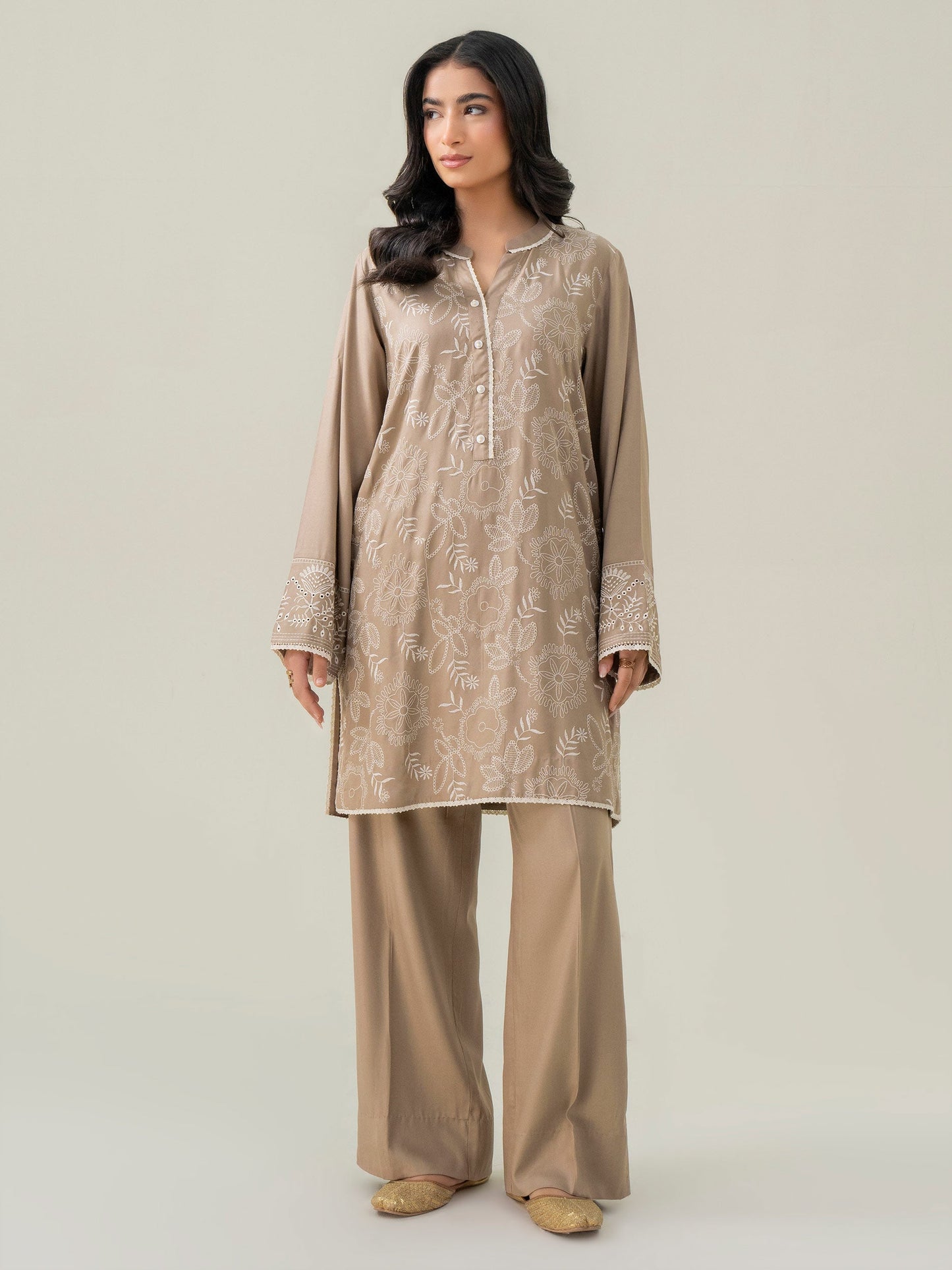 Crepe Co-ord Set-Embroidered (Pret)