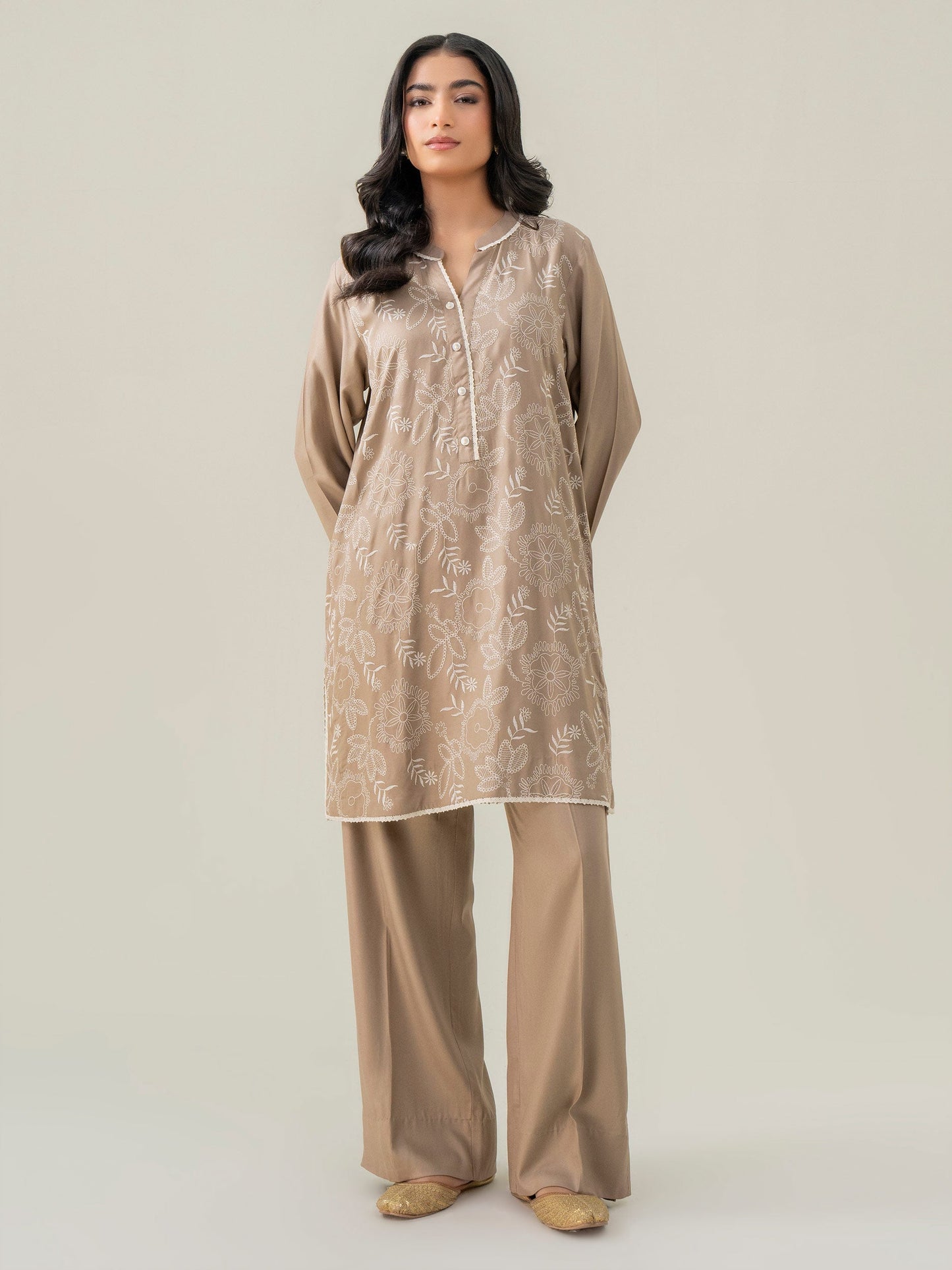 Crepe Co-ord Set-Embroidered (Pret)