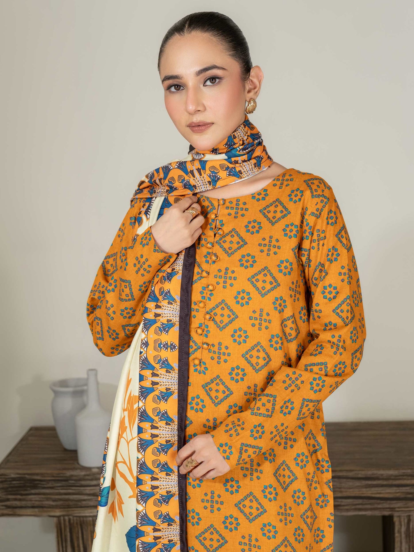 3 Piece Khaddar Suit-Printed (Unstitched)