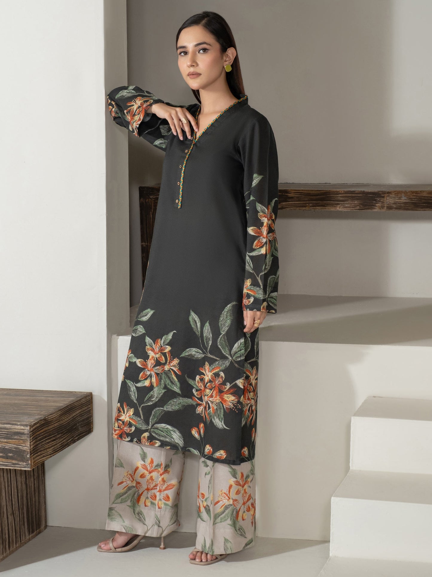 2 Piece Khaddar Suit-Printed (Unstitched)
