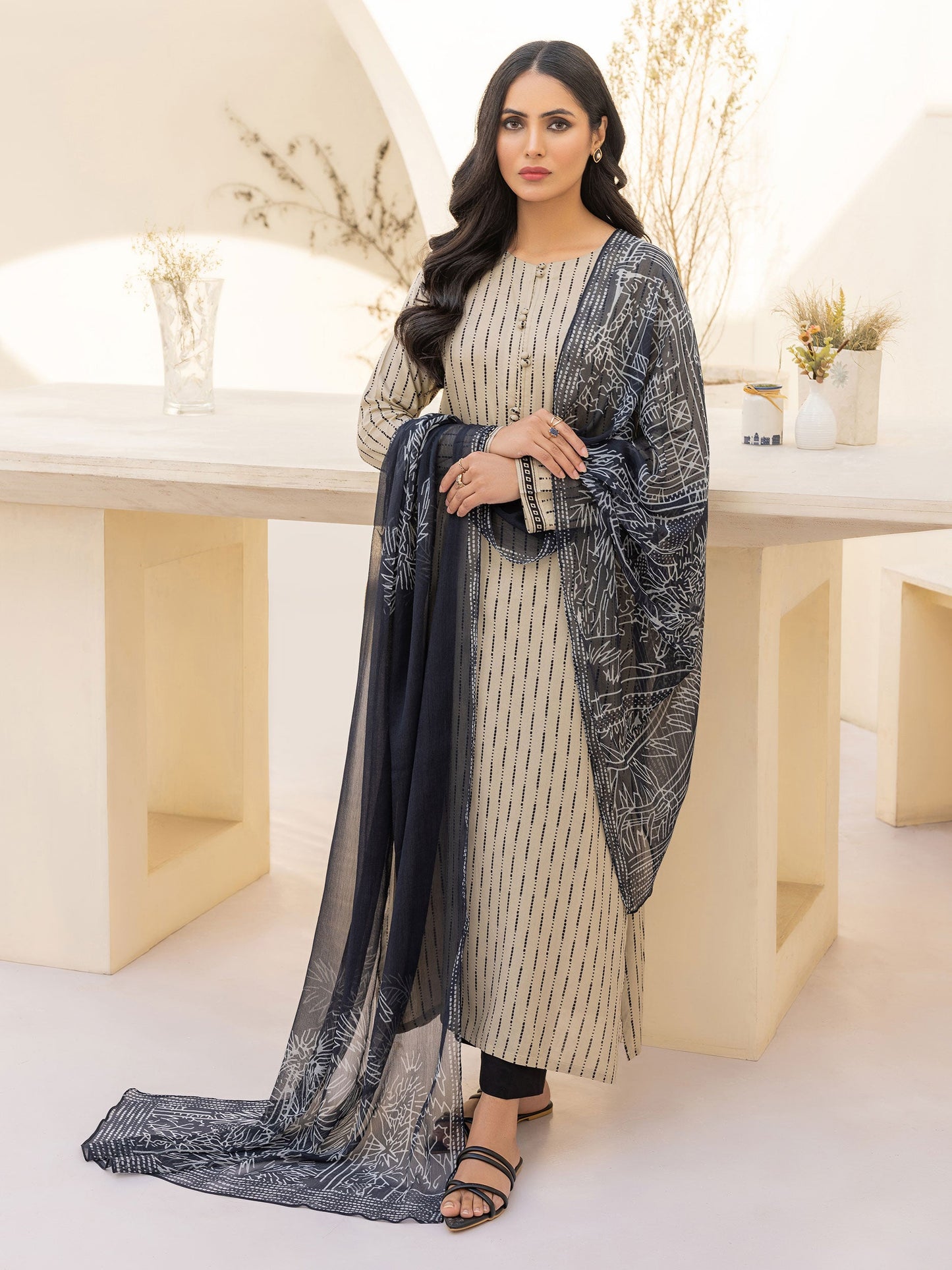 2 Piece Lawn Suit-Printed(Unstitched)