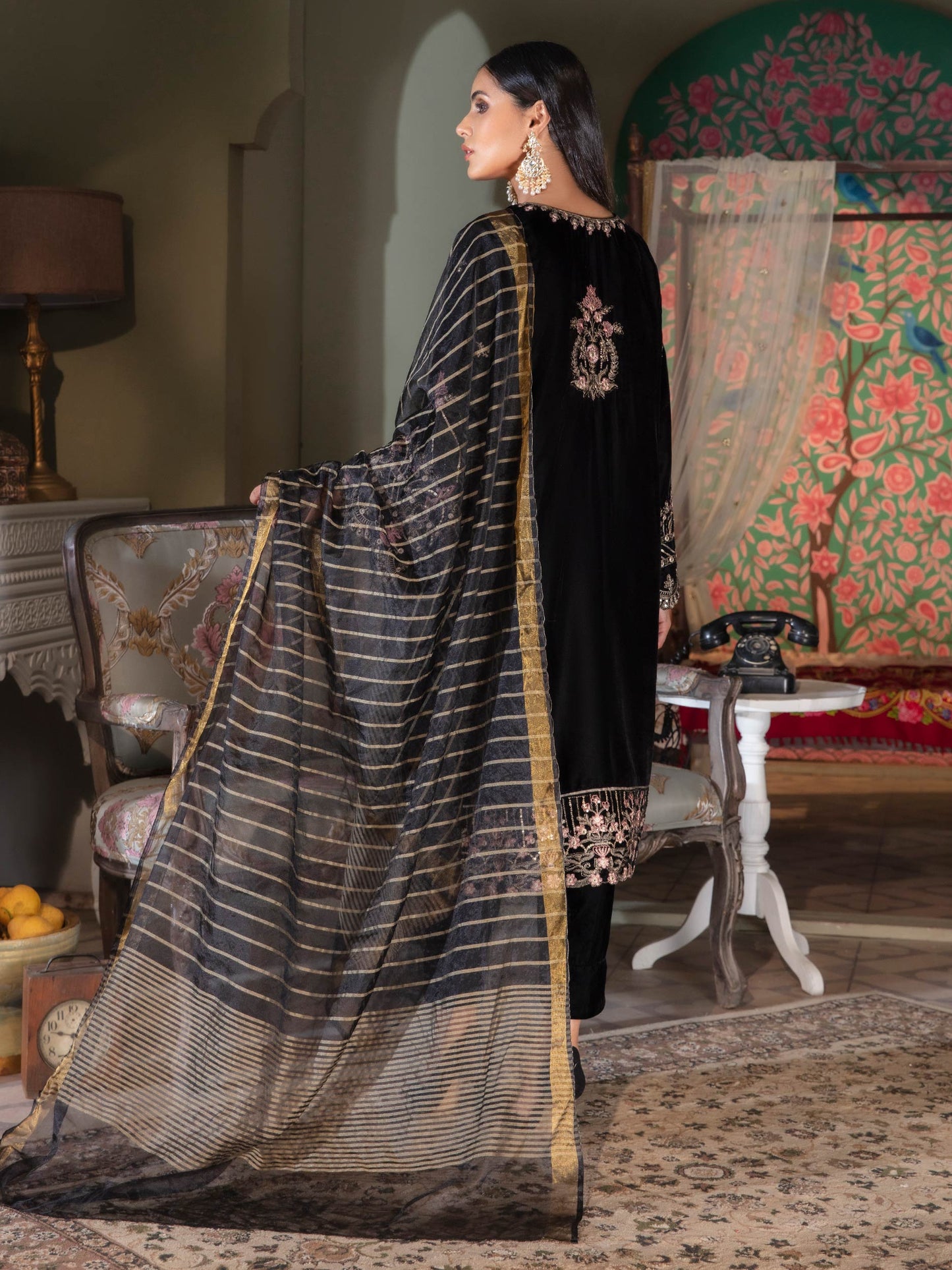 3 Piece Velvet Suit-Embroidered (Unstitched)