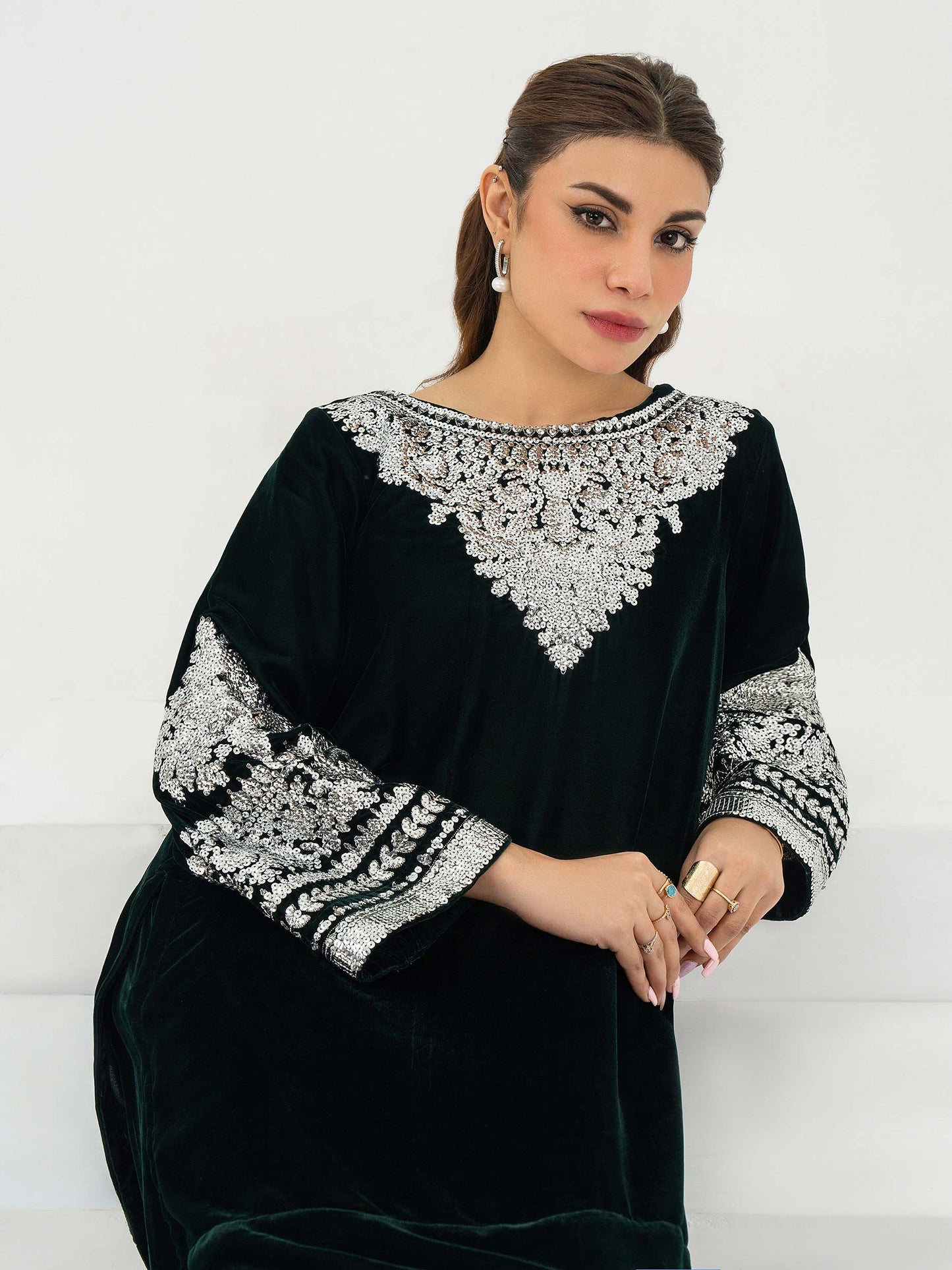 2 Piece Velvet Suit-Embroidered (Pret)