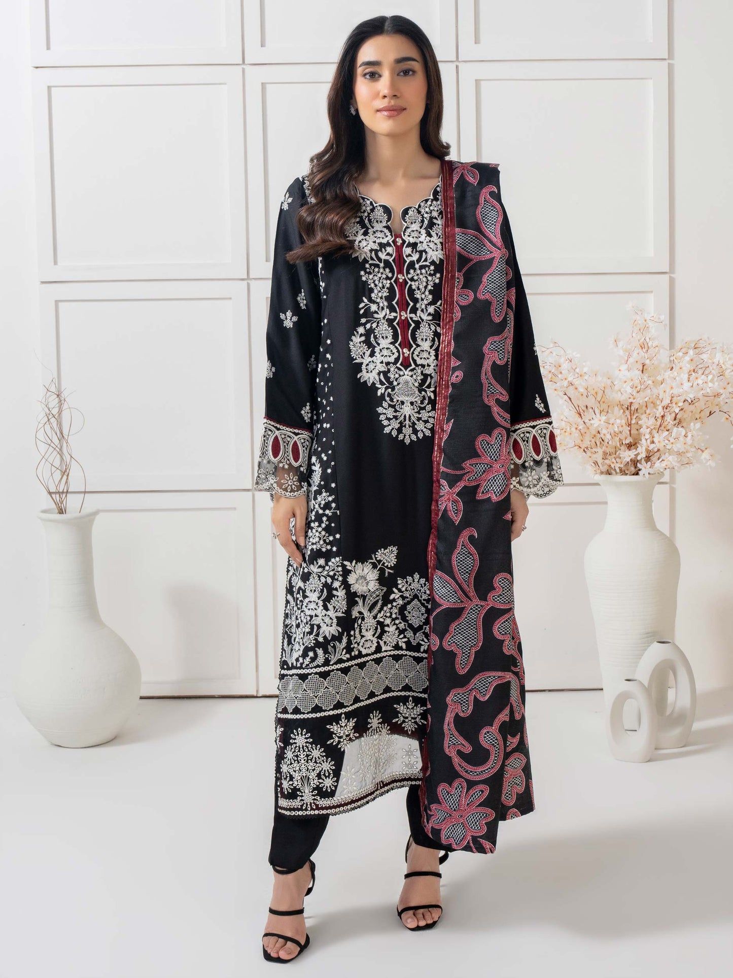 3 Piece Crepe Suit-Embroidered (Pret)