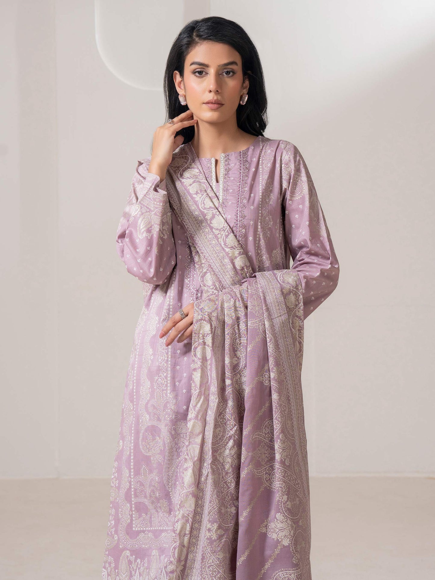 3 Piece Lawn Suit-Embroidered (Pret)