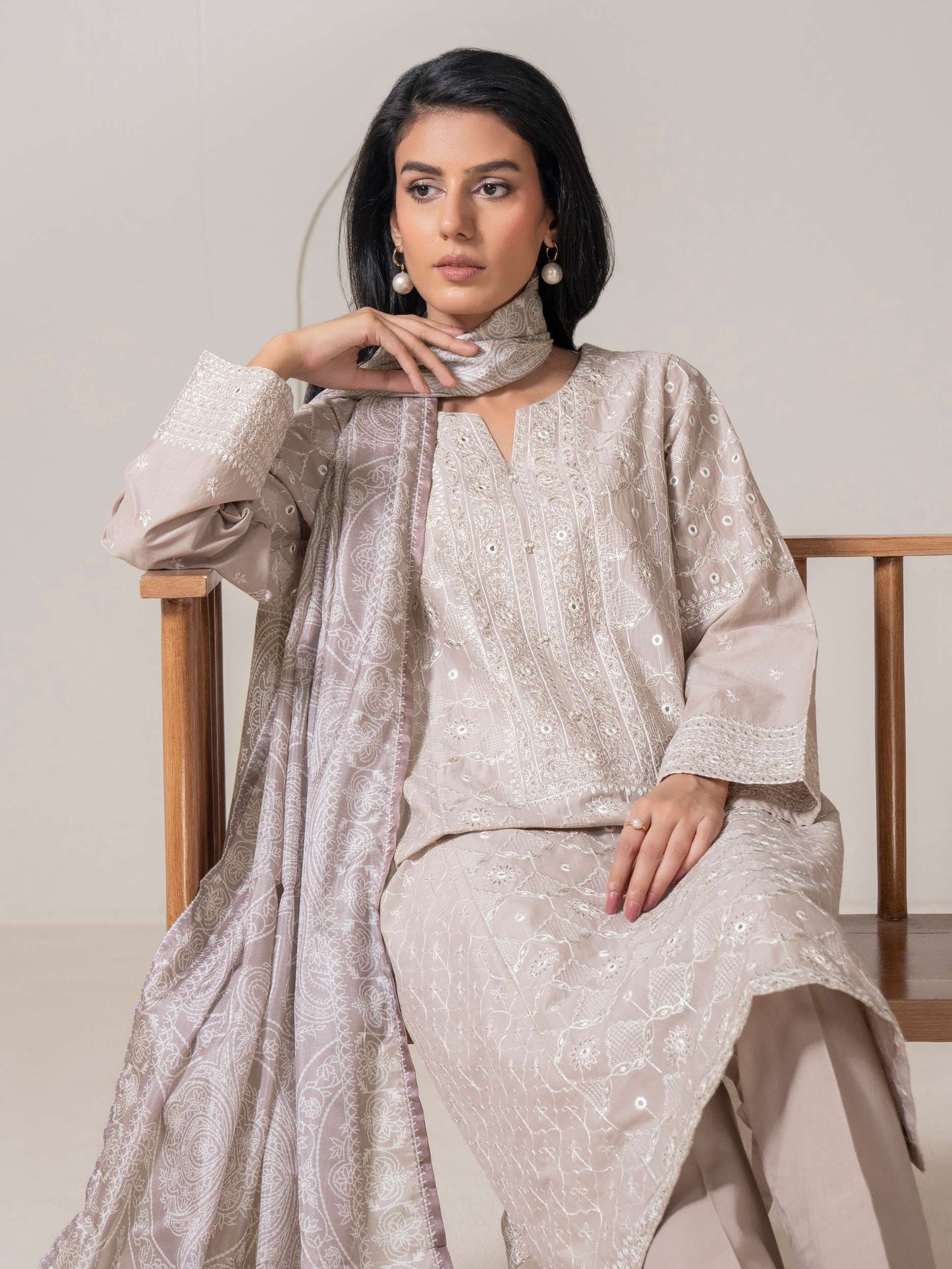 3 Piece Lawn Suit-Embroidered (Pret)