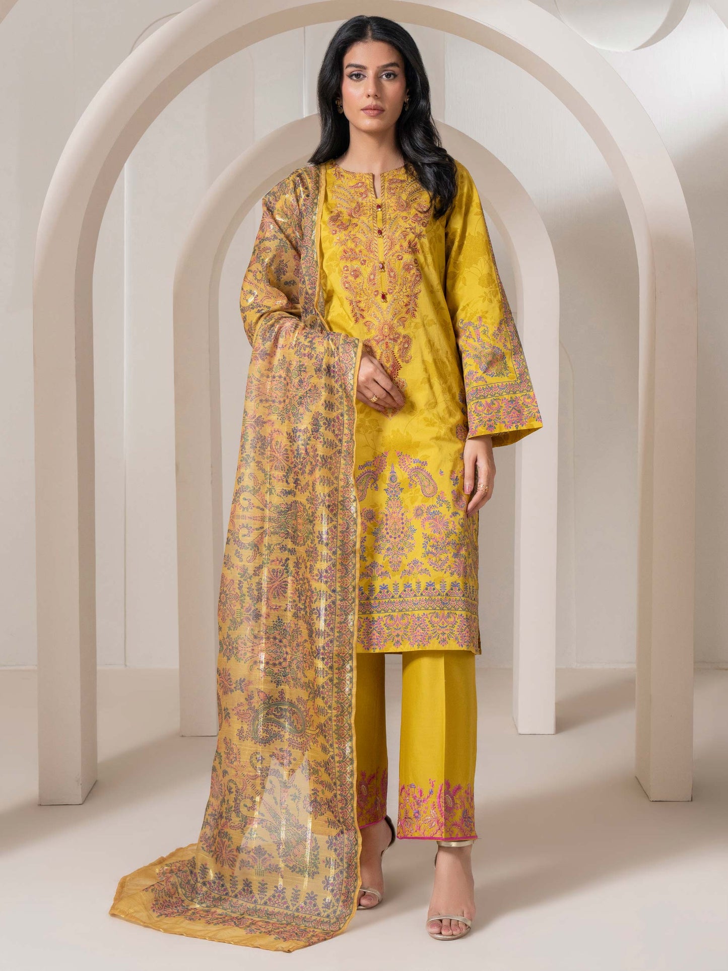 3 Piece Lawn Suit-Embroidered (Pret)