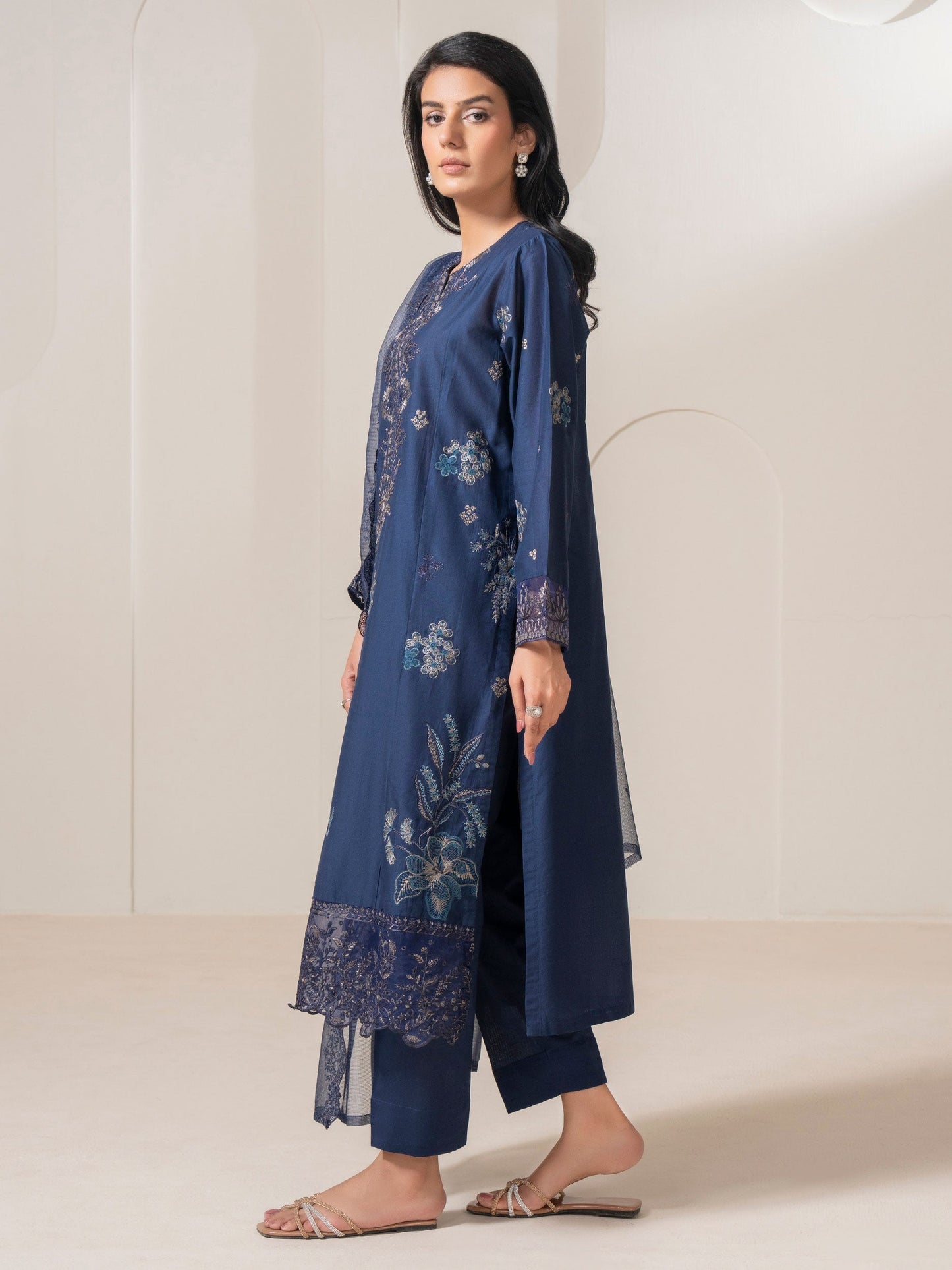 3 Piece Lawn Suit-Embroidered (Pret)