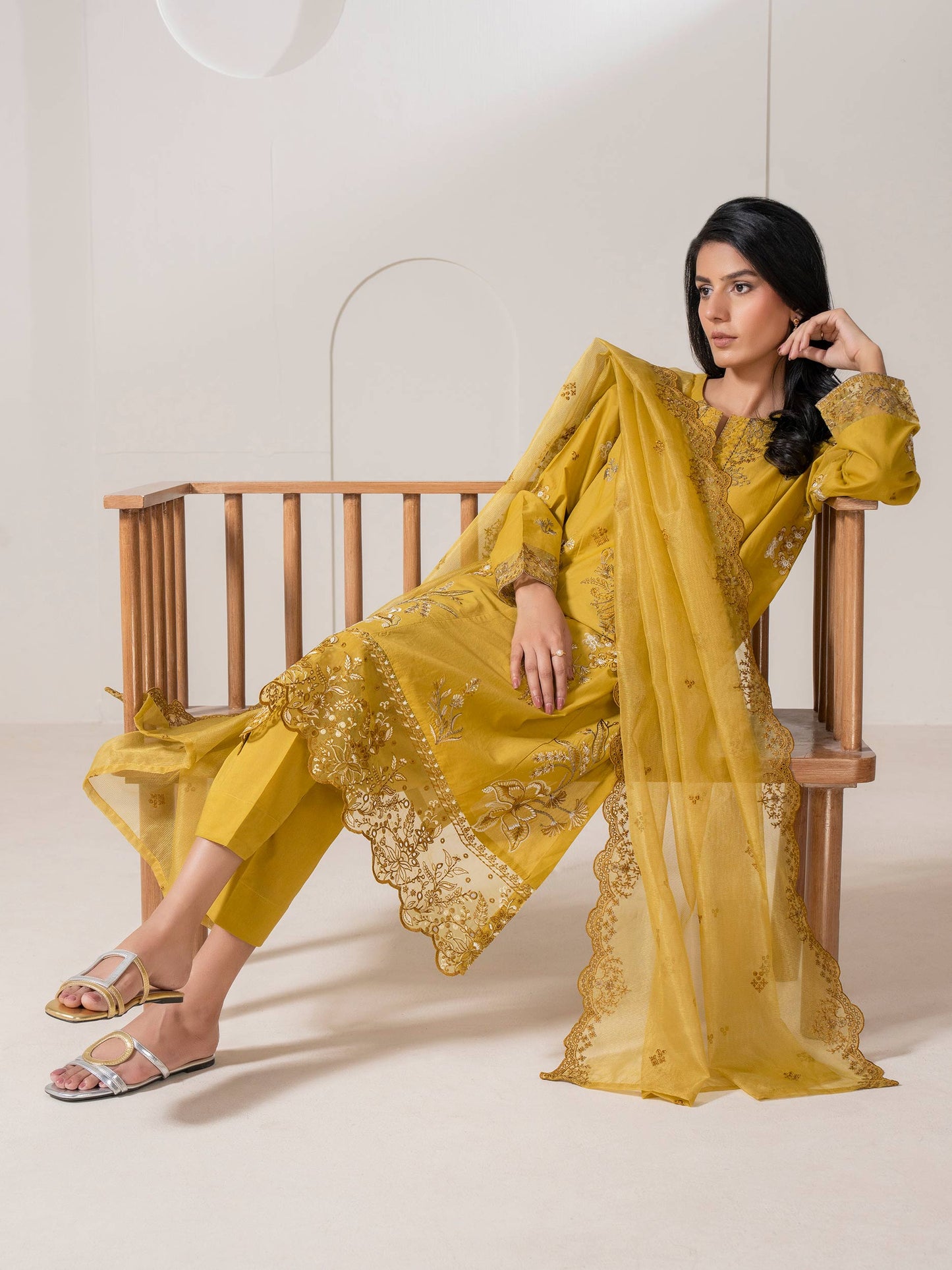 3 Piece Lawn Suit-Embroidered (Pret)