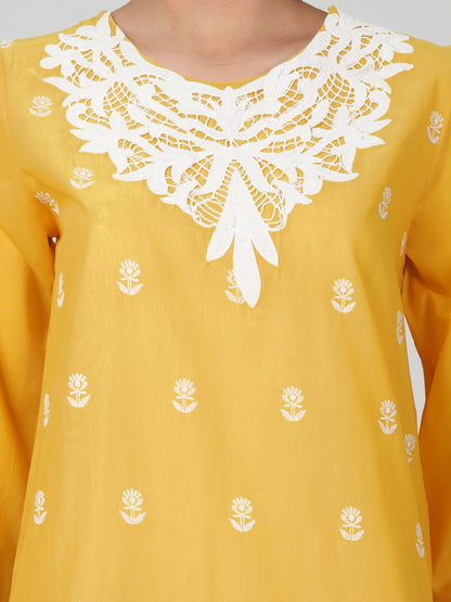 2 Piece Lawn Suit- Embroidered (Pret)  DANIAL