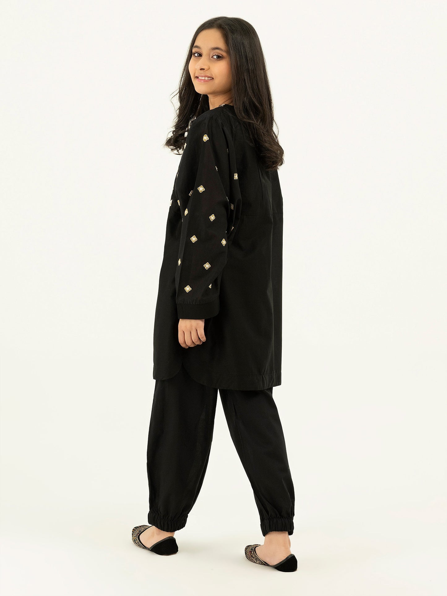 2 Piece Lawn Suit-Embroidered (Pret)