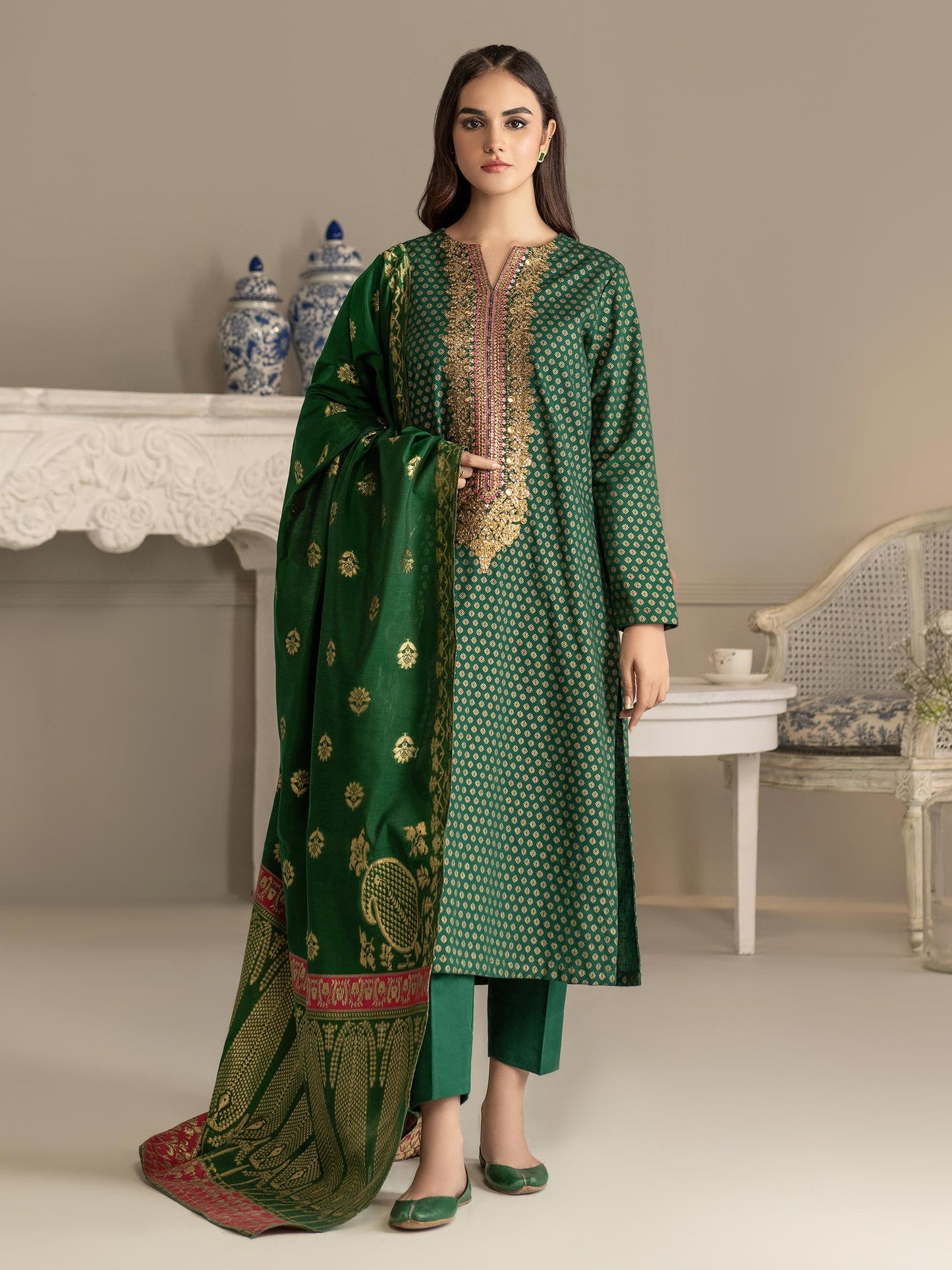 3 Piece Khaddar Suit-Embroidered(Unstitched)
