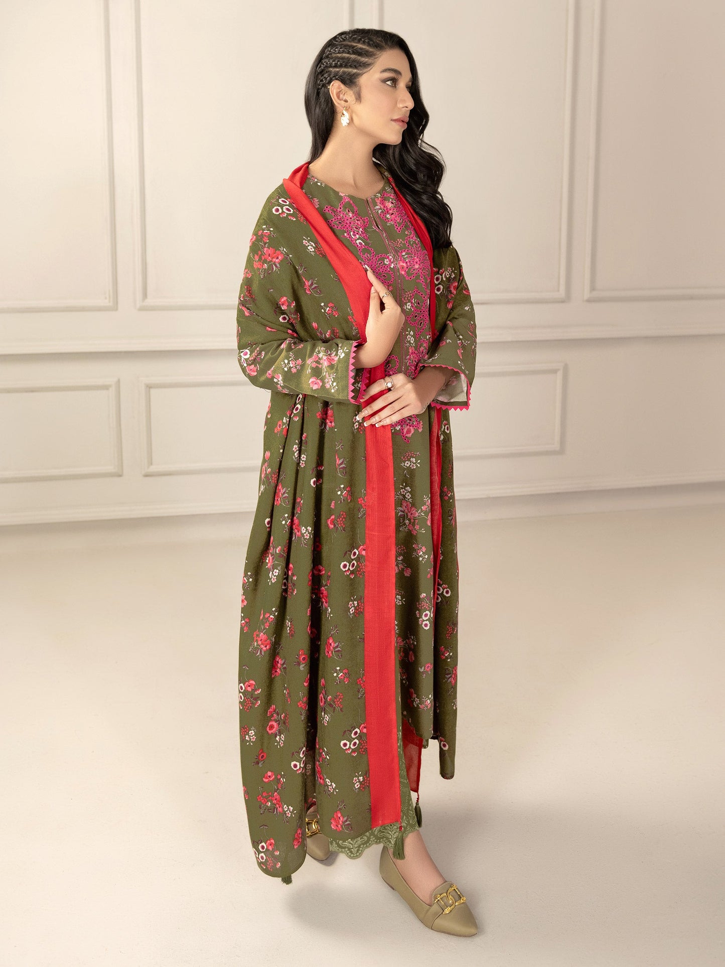 3 Piece Khaddar Suit-Embroidered(Unstitched)