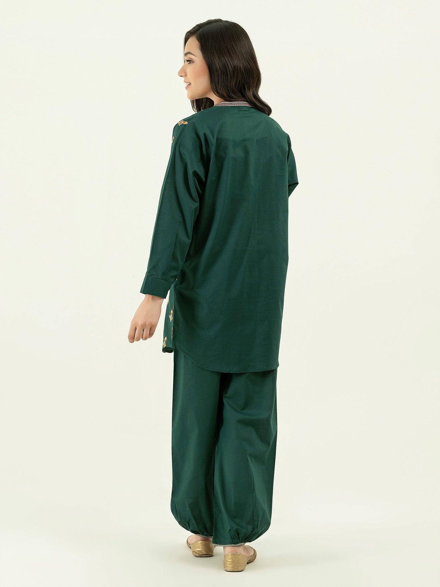 2 Piece Cambric Suit-Embroidered (Pret)