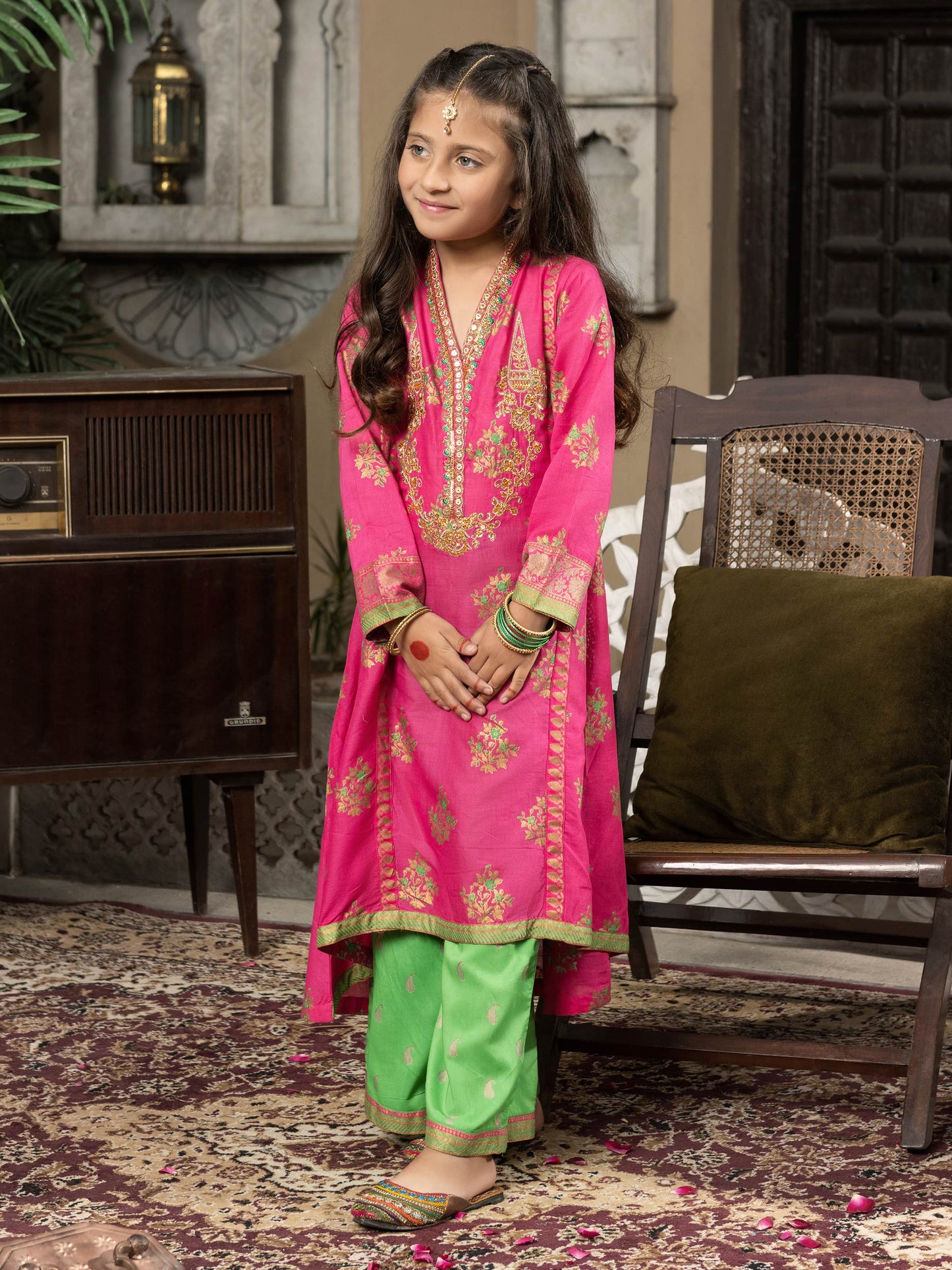 2 Piece Lawn Suit-Gold Paste Print (Pret)